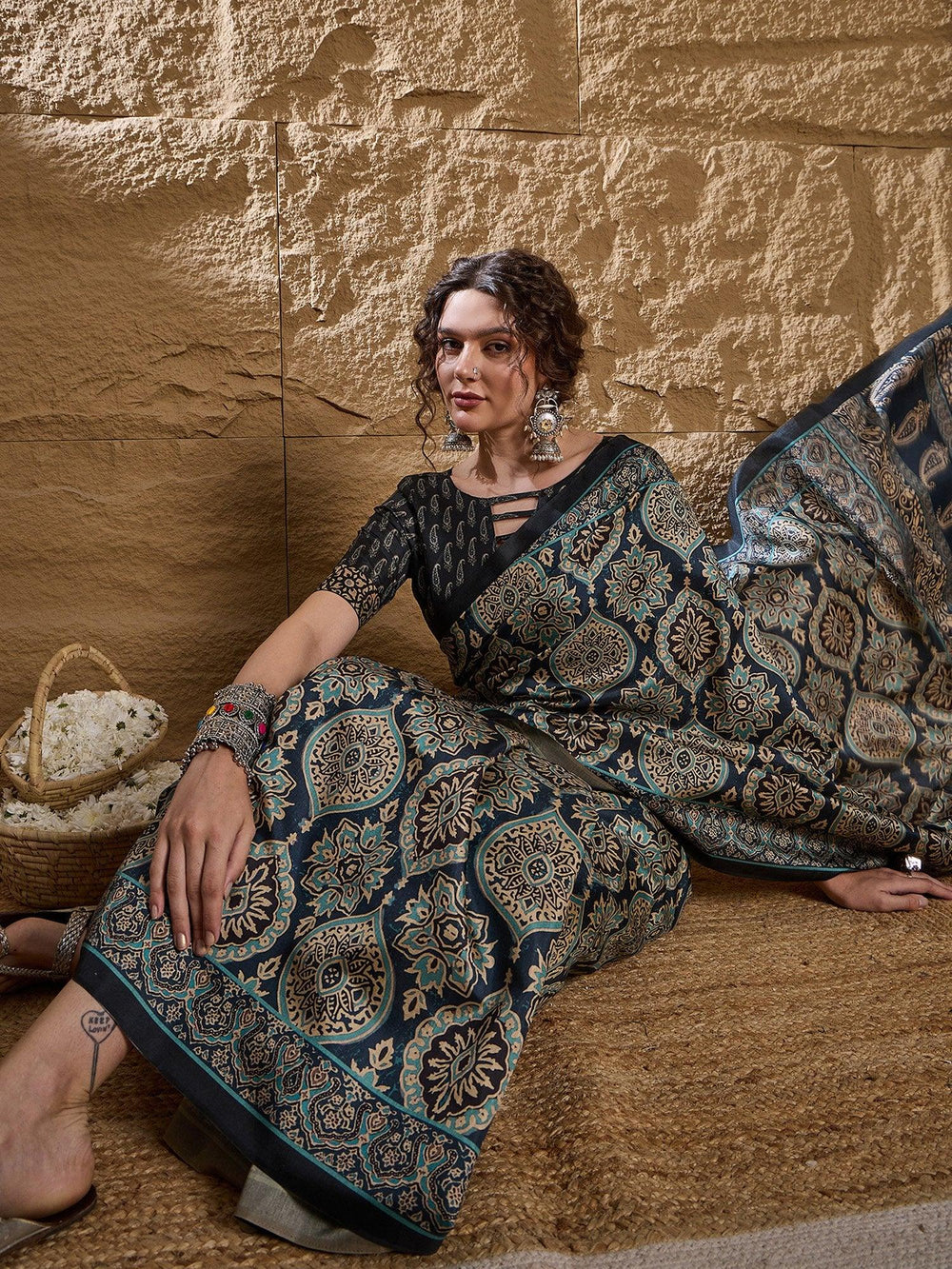 Navy Dabu Silk Blend Printed Saree - The Dori Store