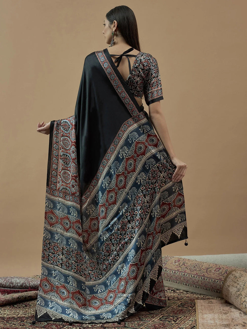 Black Block Print Crepe Printed Saree - The Dori Store