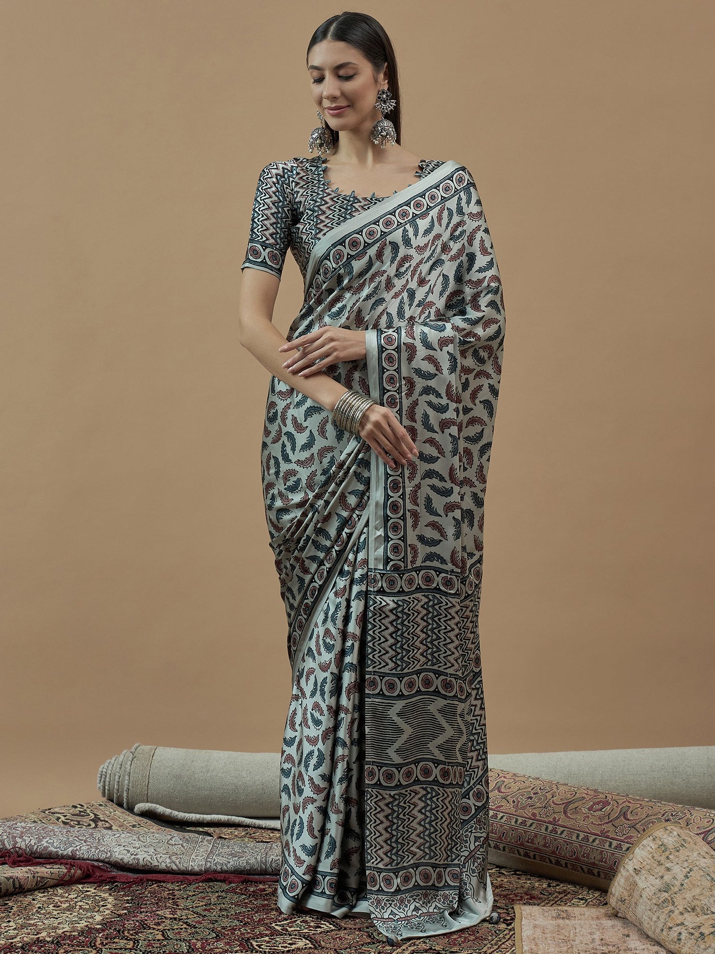 Grey Grey Block Print Crepe Printed Saree