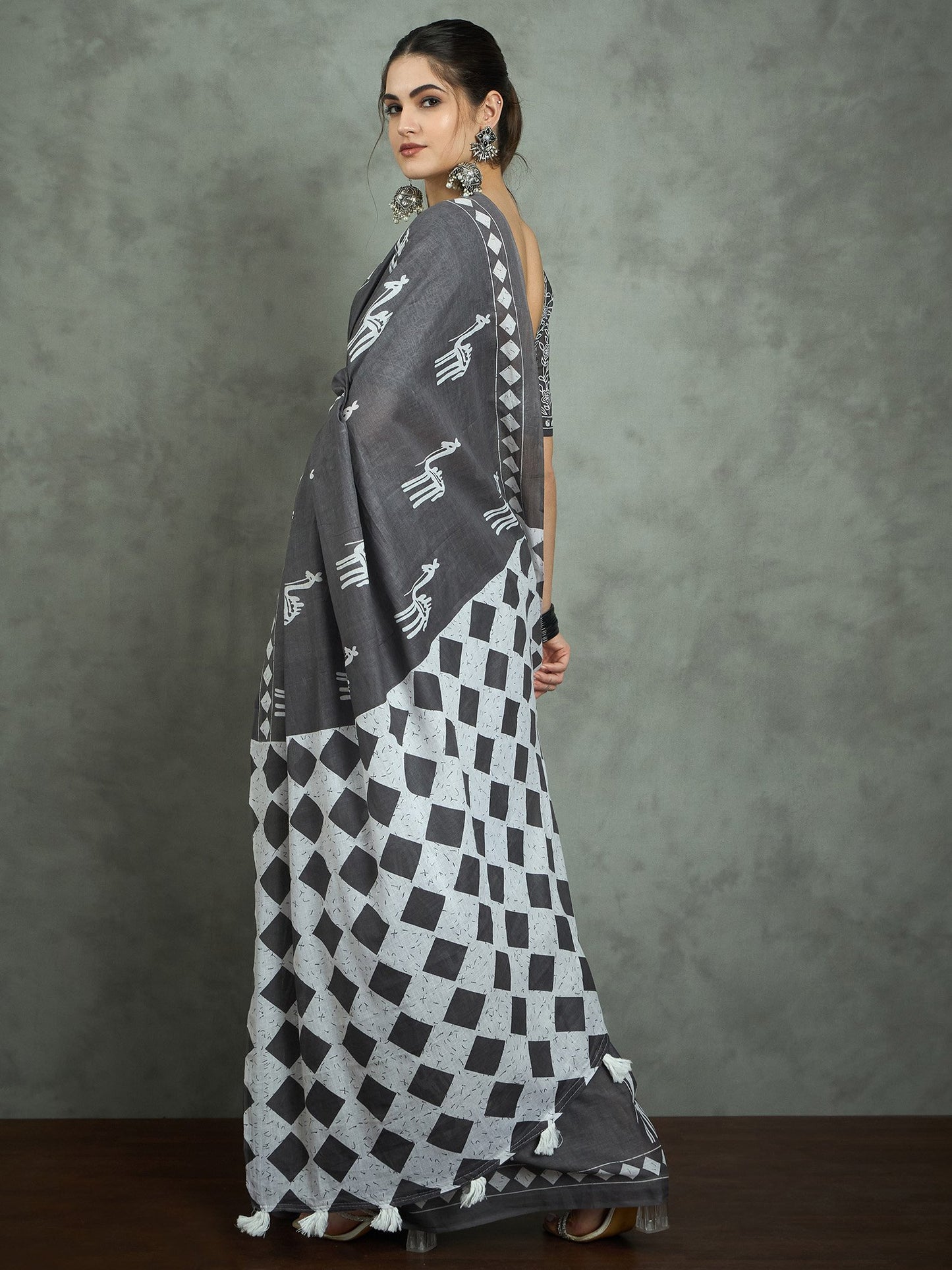 partywear designer saree for festive occasions