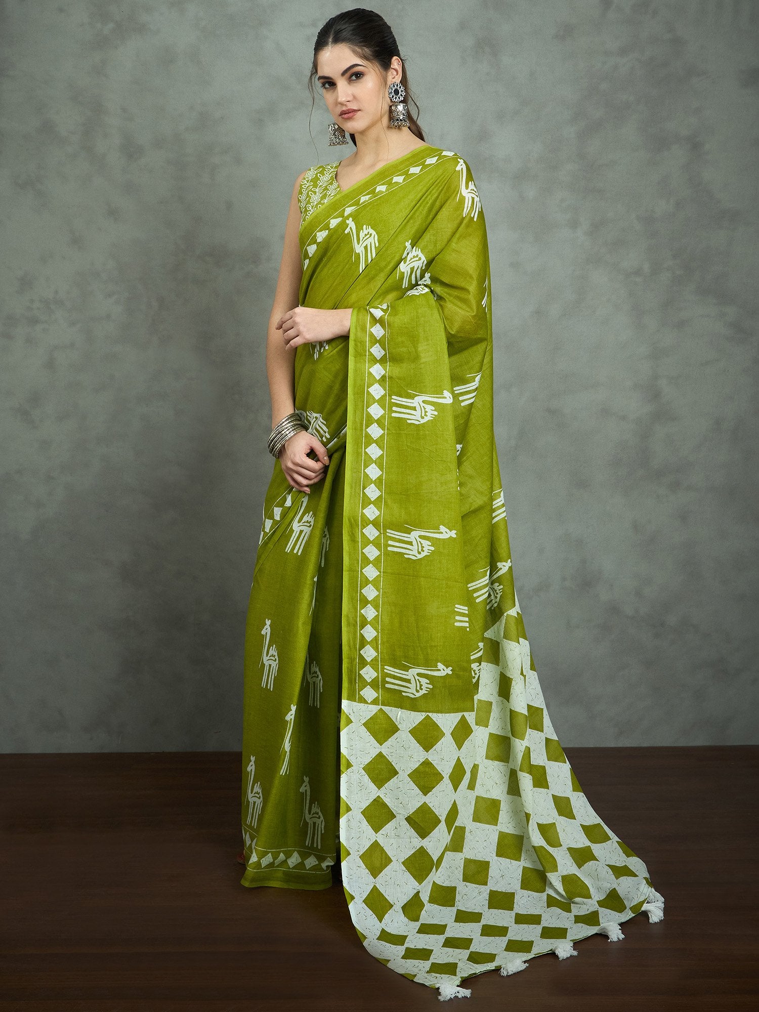 partywear designer saree for festive occasions