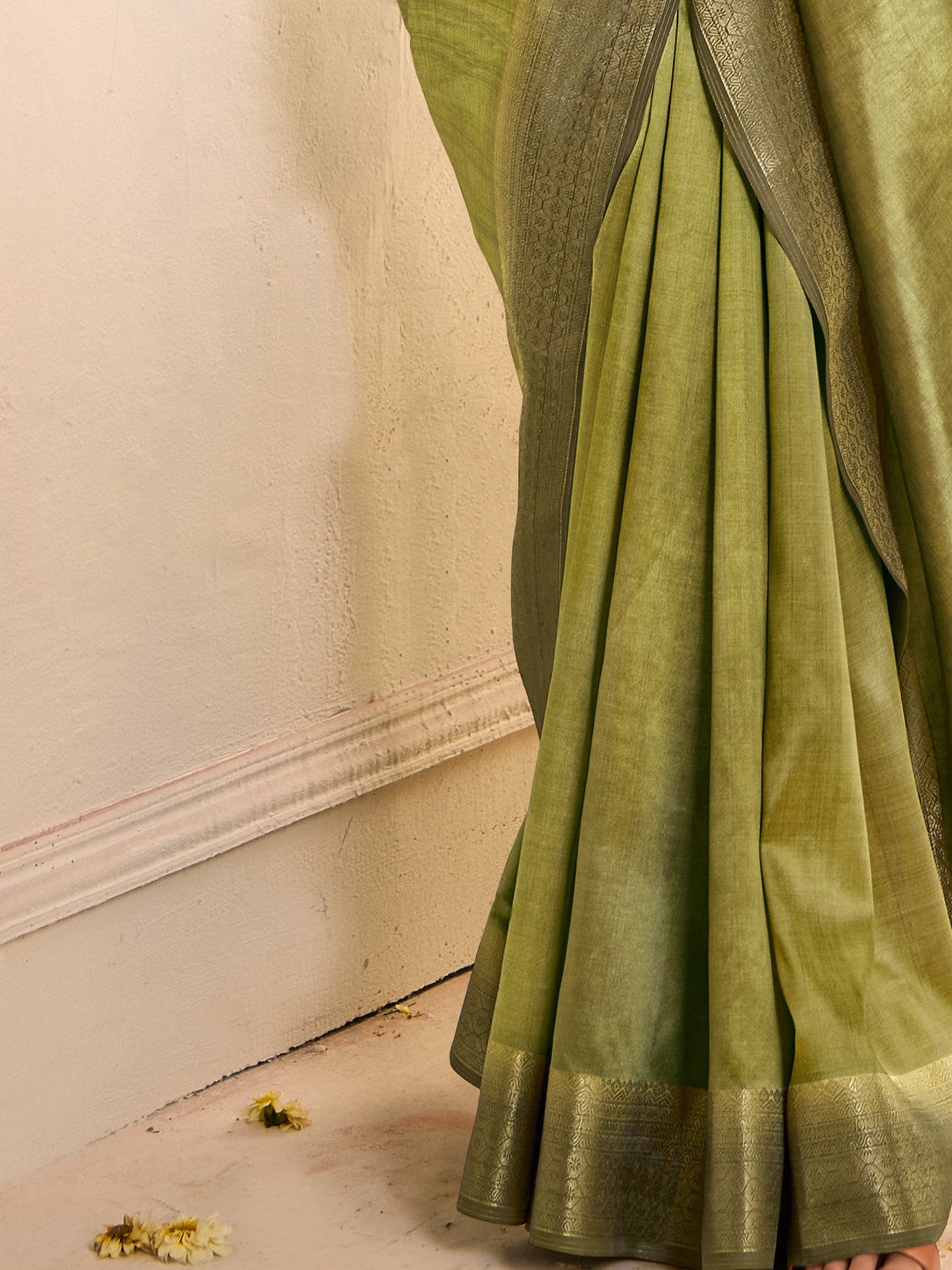Light Jamdani Tussar Silk Woven Saree