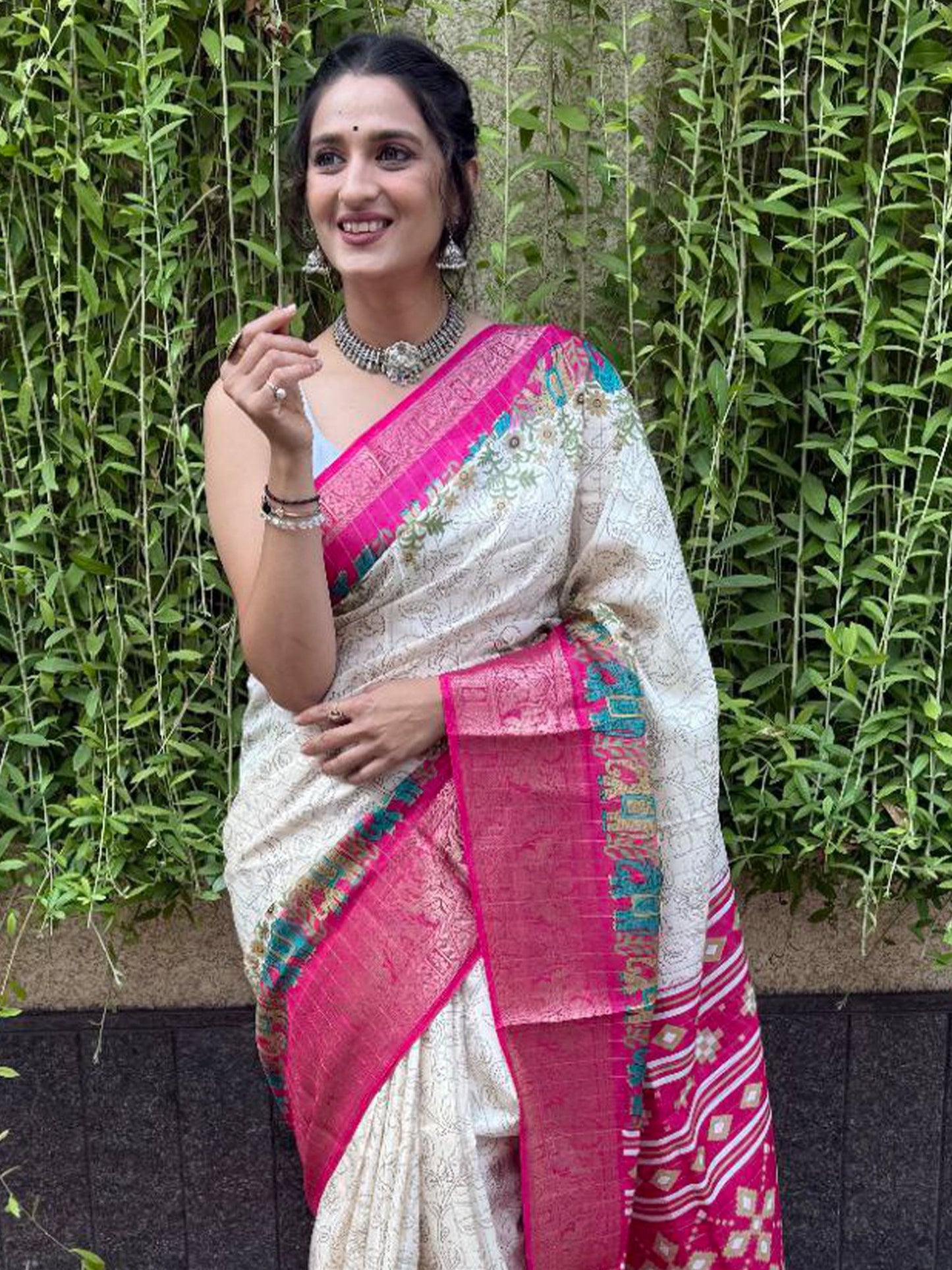 Off Sungudi Dola Silk Printed Saree