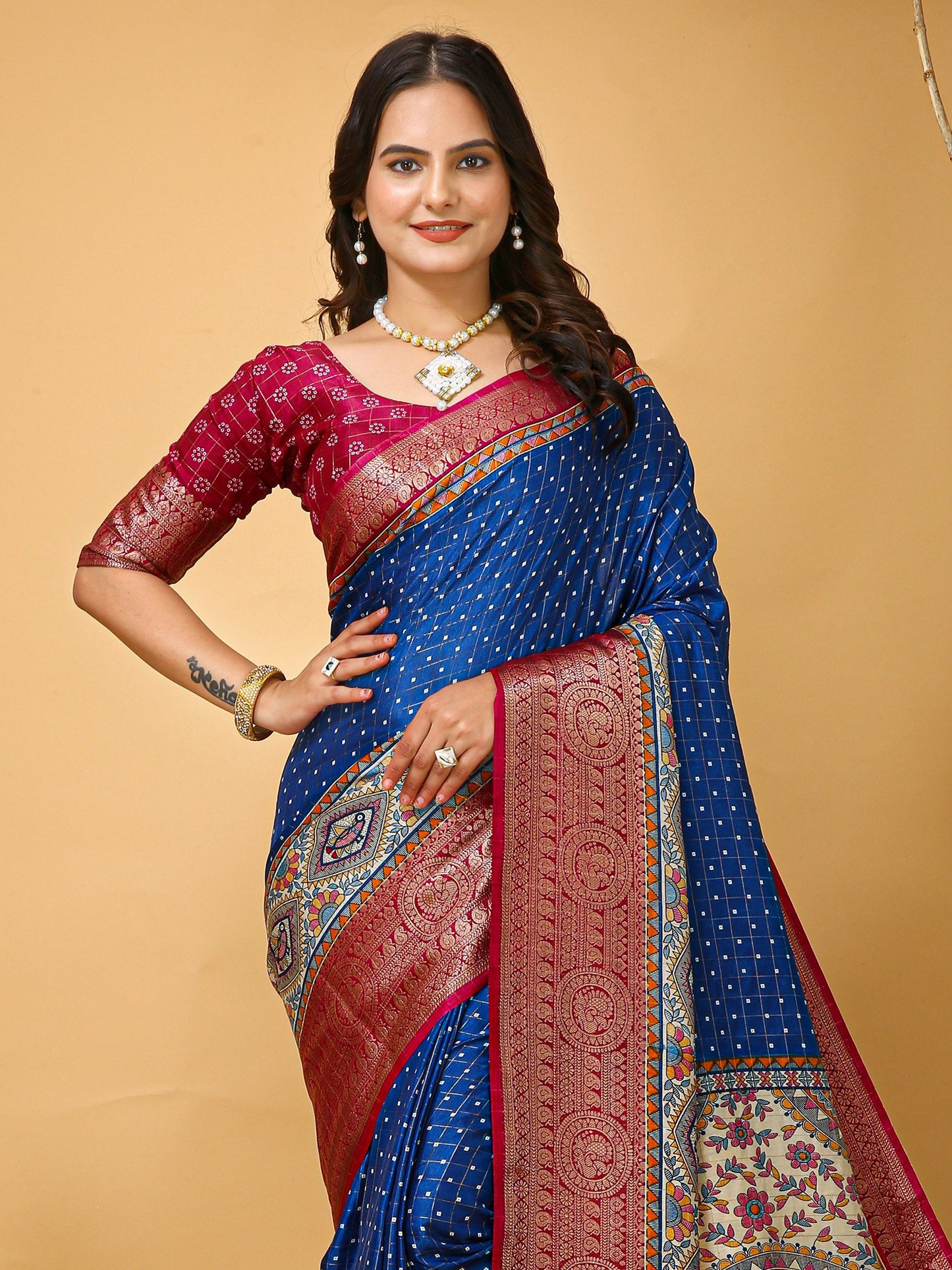 Dark Sungudi Silk Blend Printed Saree