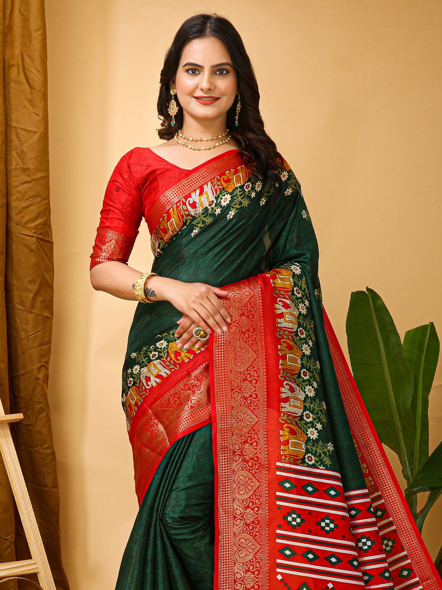 Green Sungudi Silk Blend Printed Saree