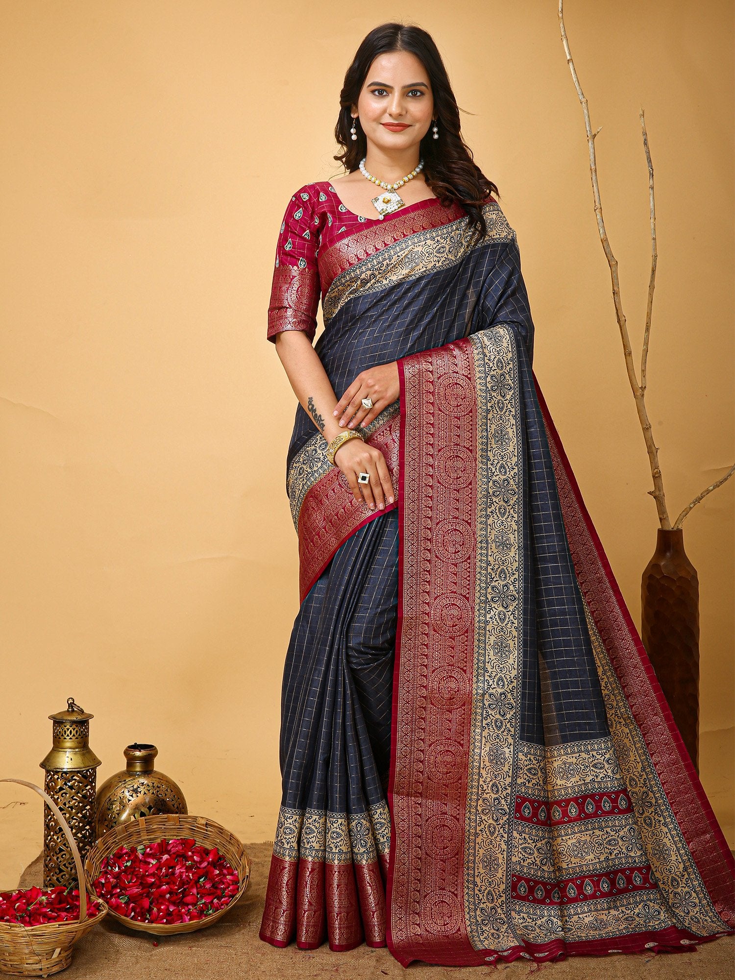 Grey Grey Taant Cotton Silk Printed Saree