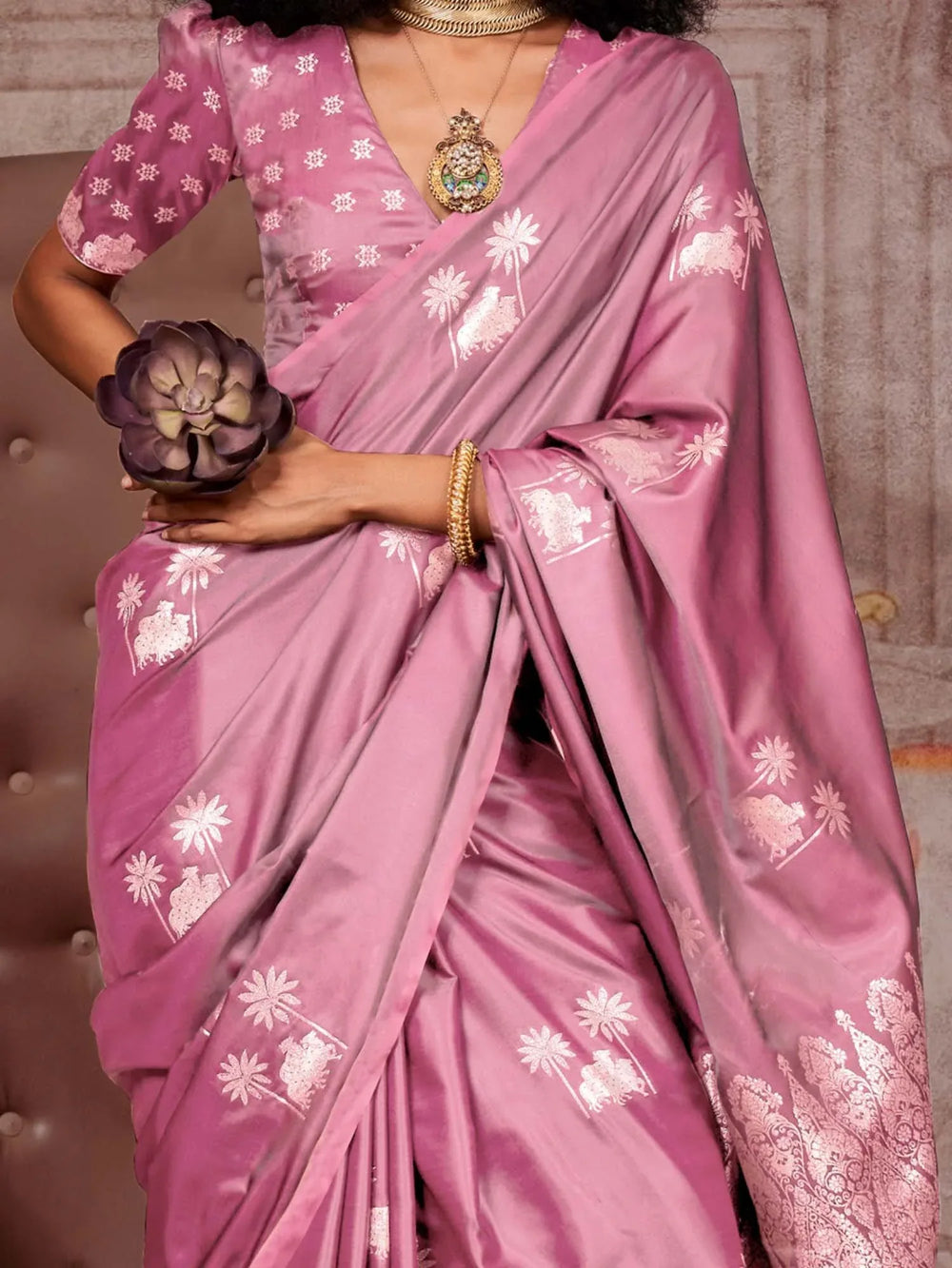 Mauve Gadwal Satin Silk Woven Saree - The Dori Store