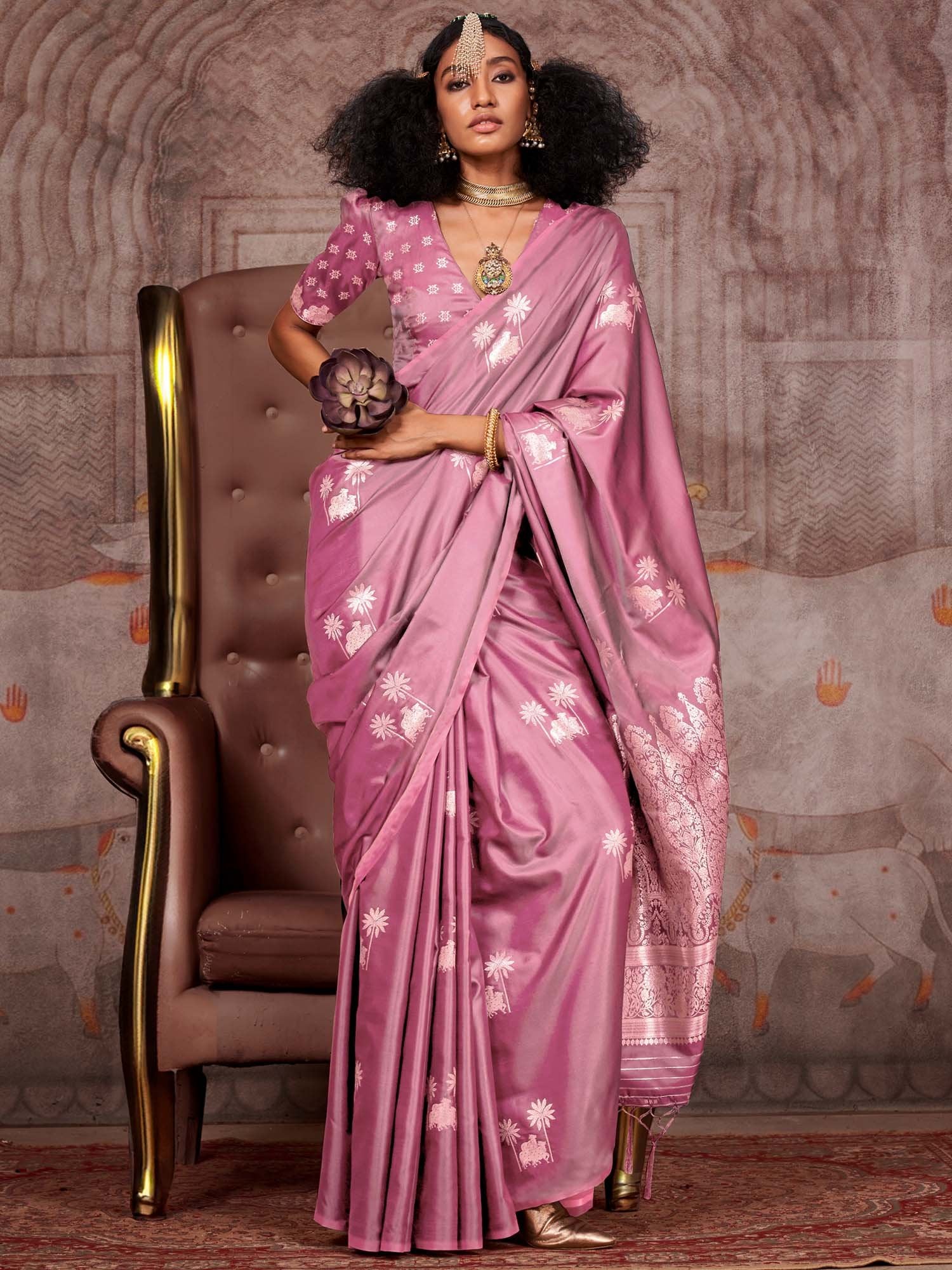 Pink Mauve Gadwal Satin Silk Woven Saree