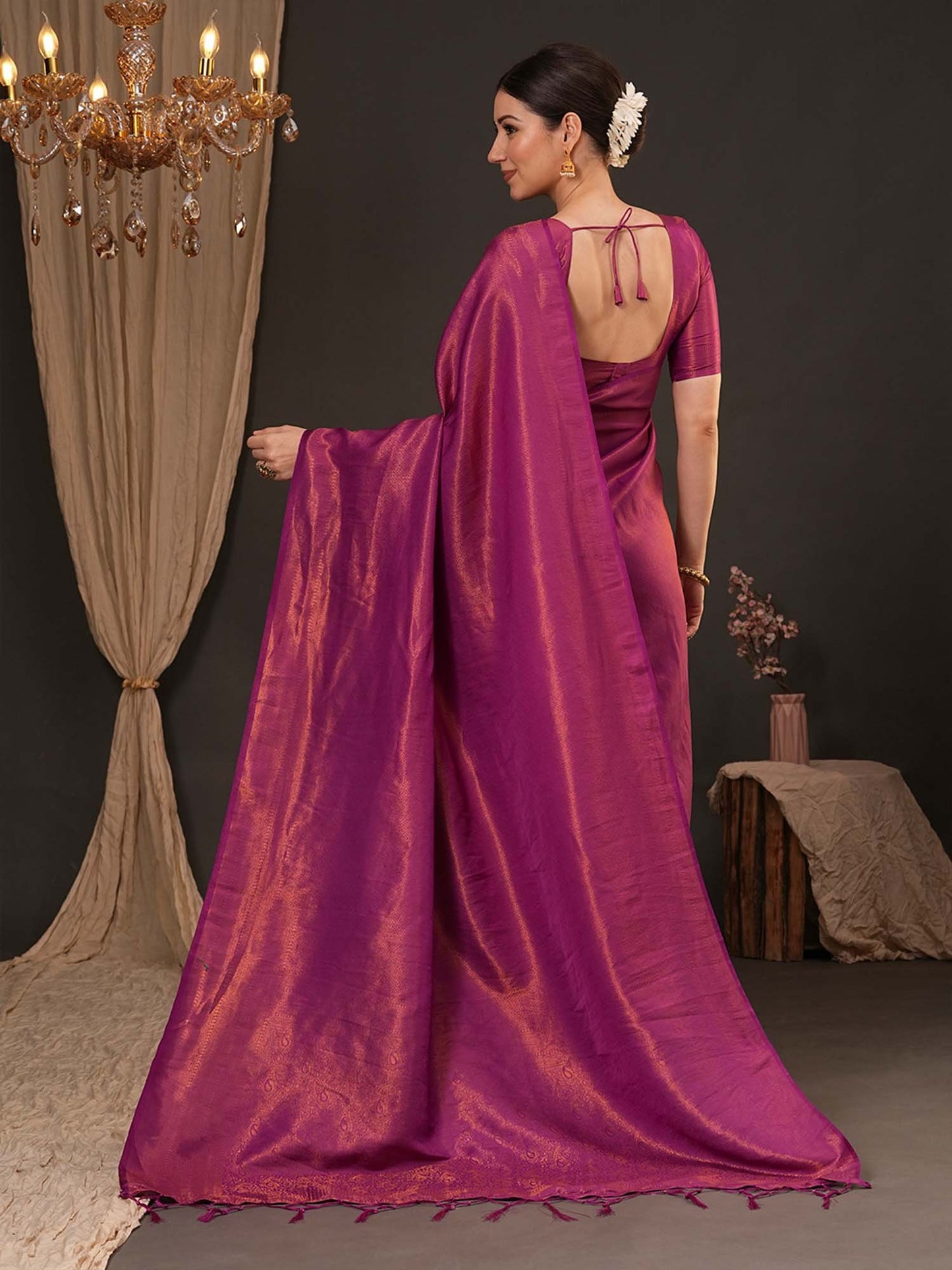 Magenta Kanjeevaram Silk Blend Woven Saree