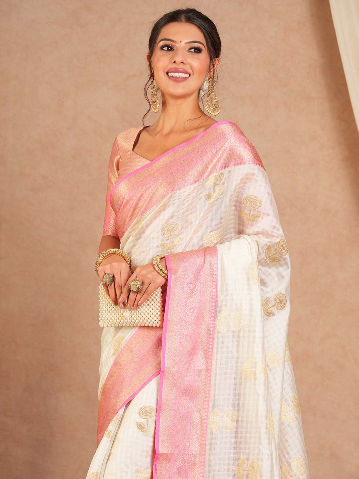 Off Sungudi Cotton Blend Woven Saree