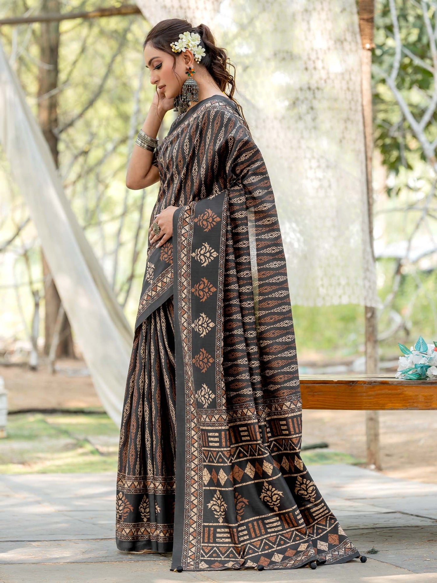 partywear designer saree for festive occasions