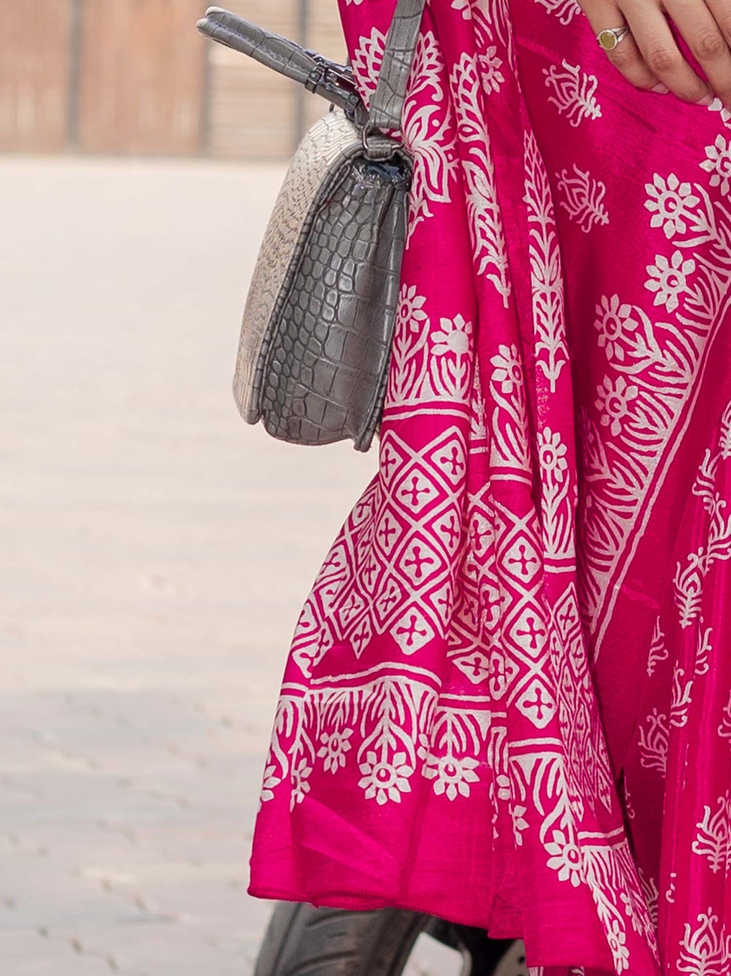Pink Bagru Dola Silk Printed Saree