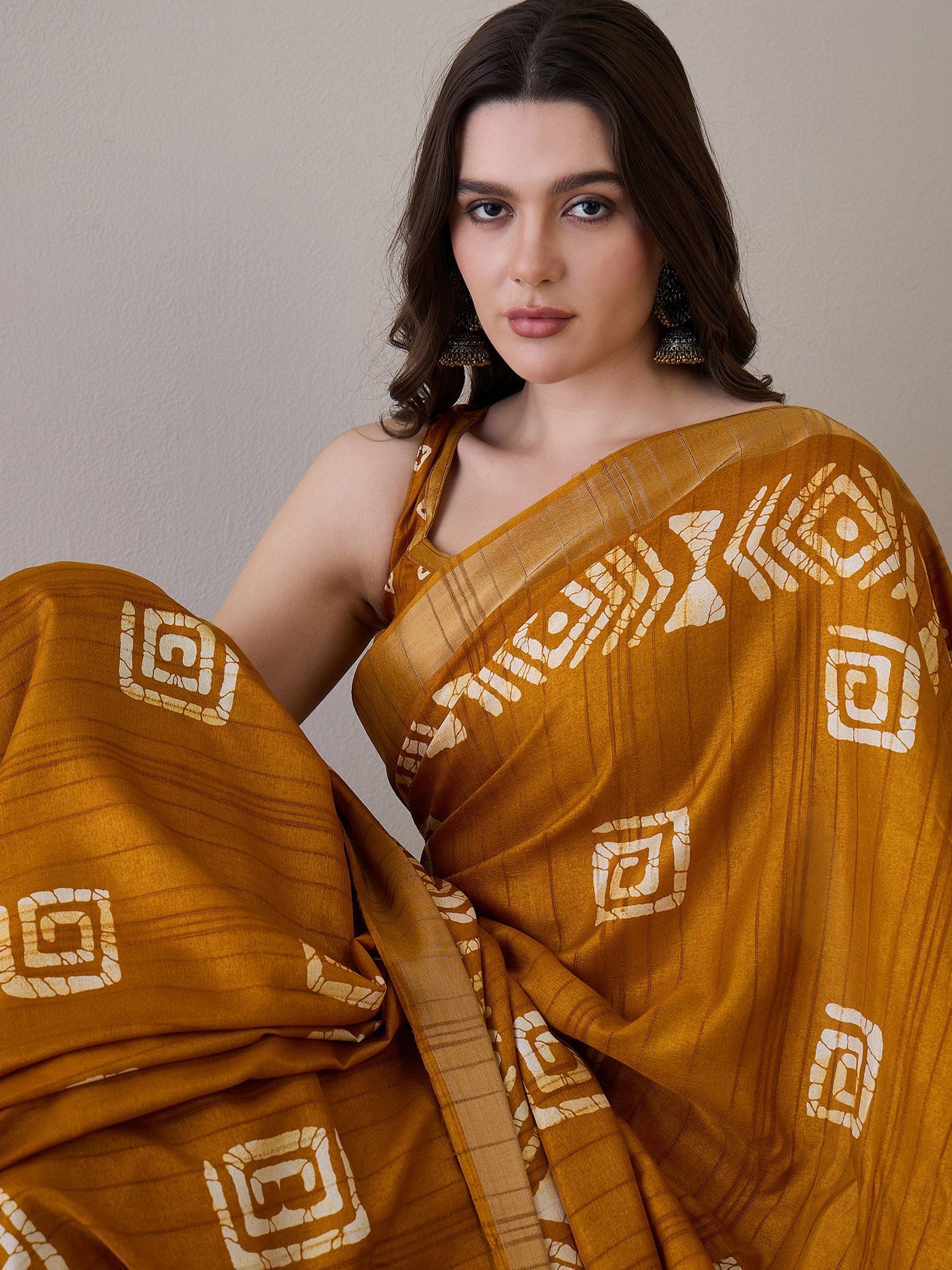 Mustard Sungudi Silk Blend Printed Saree