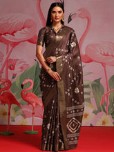 Burgundy Sungudi Silk Blend Printed Saree - The Dori Store