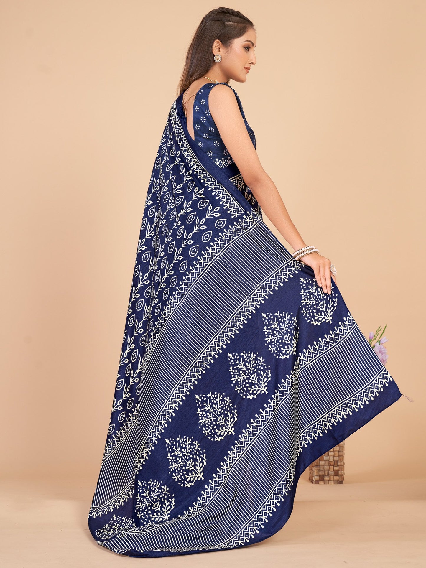 Navy Bagru Dola Silk Printed Saree
