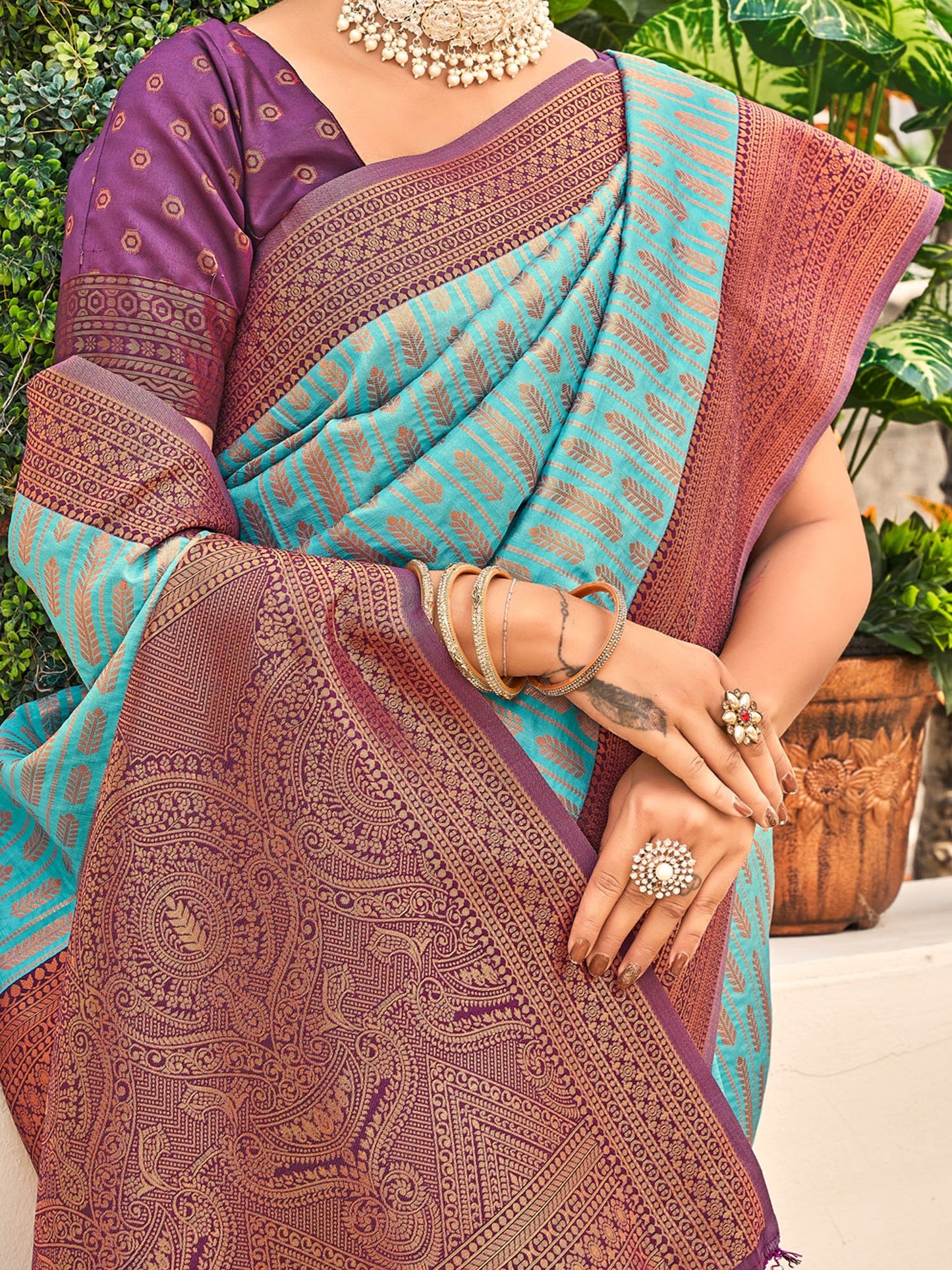 Blue Banarasi Silk Blend Woven Saree