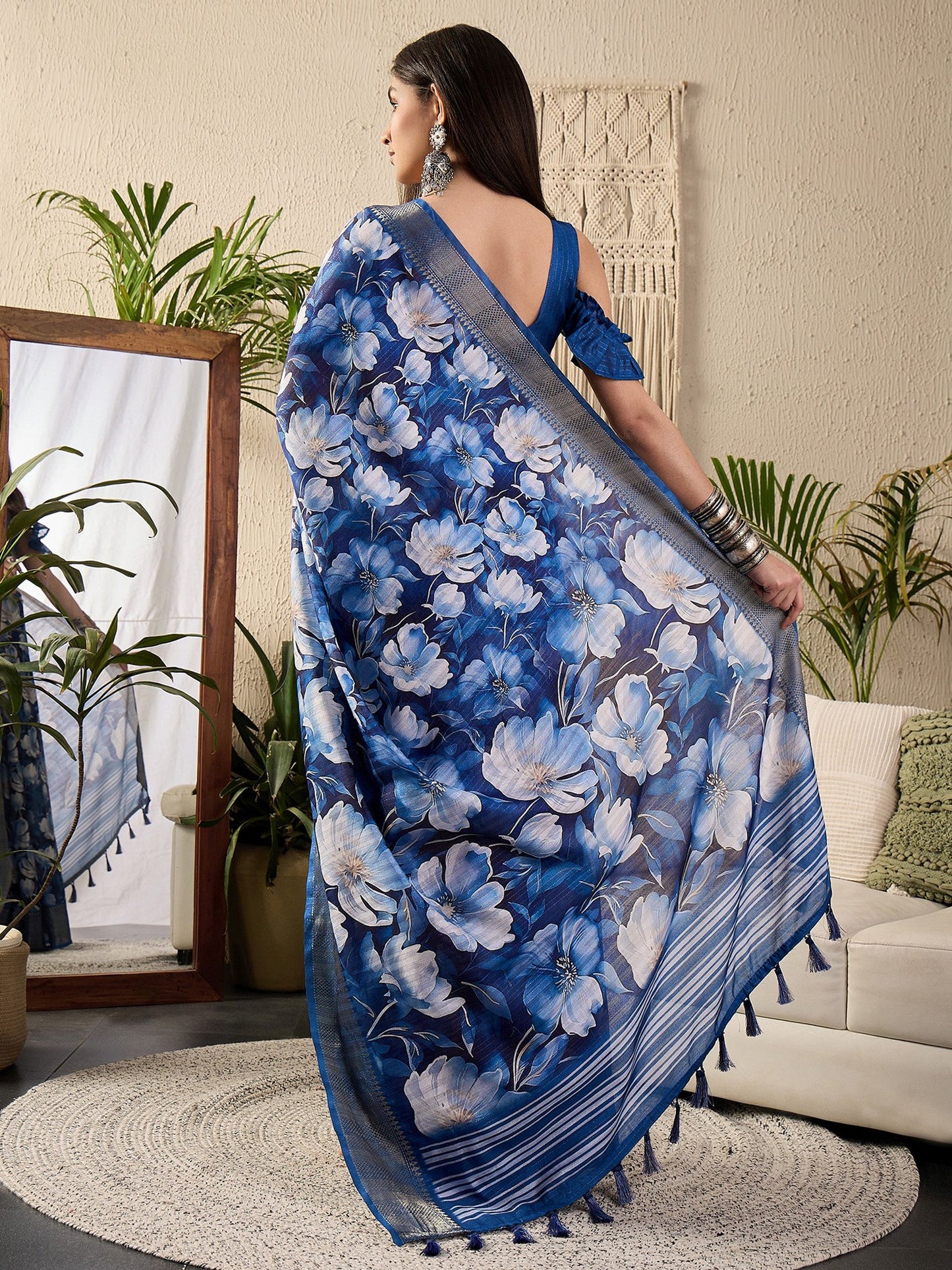 Dark Sungudi Cotton Blend Digital Print Saree