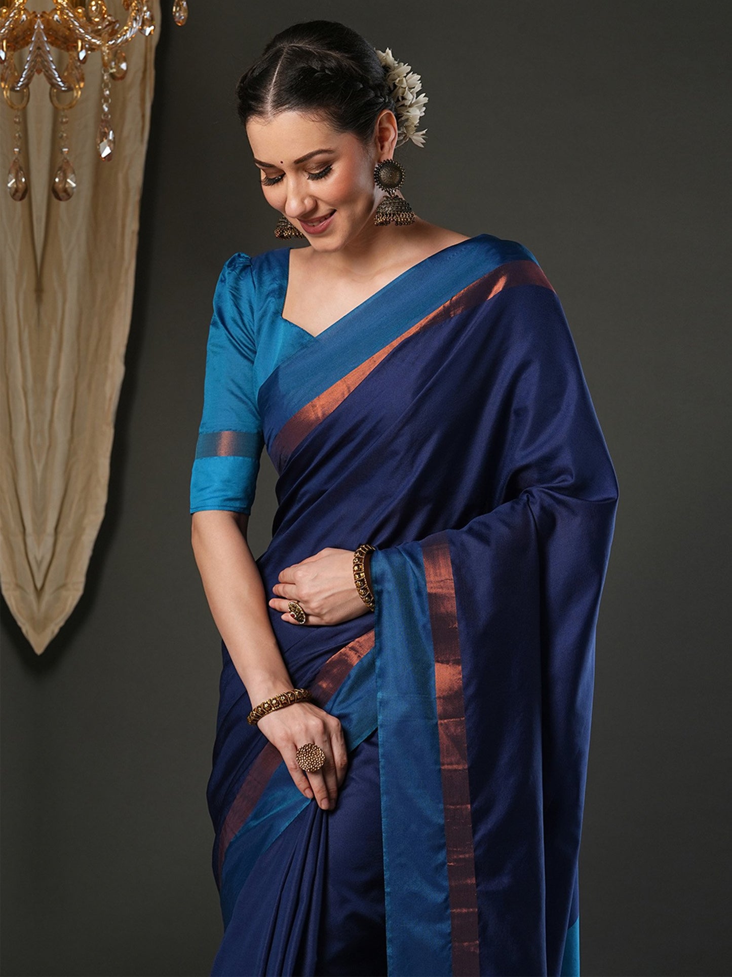 Navy Taant Aura Silk Woven Saree