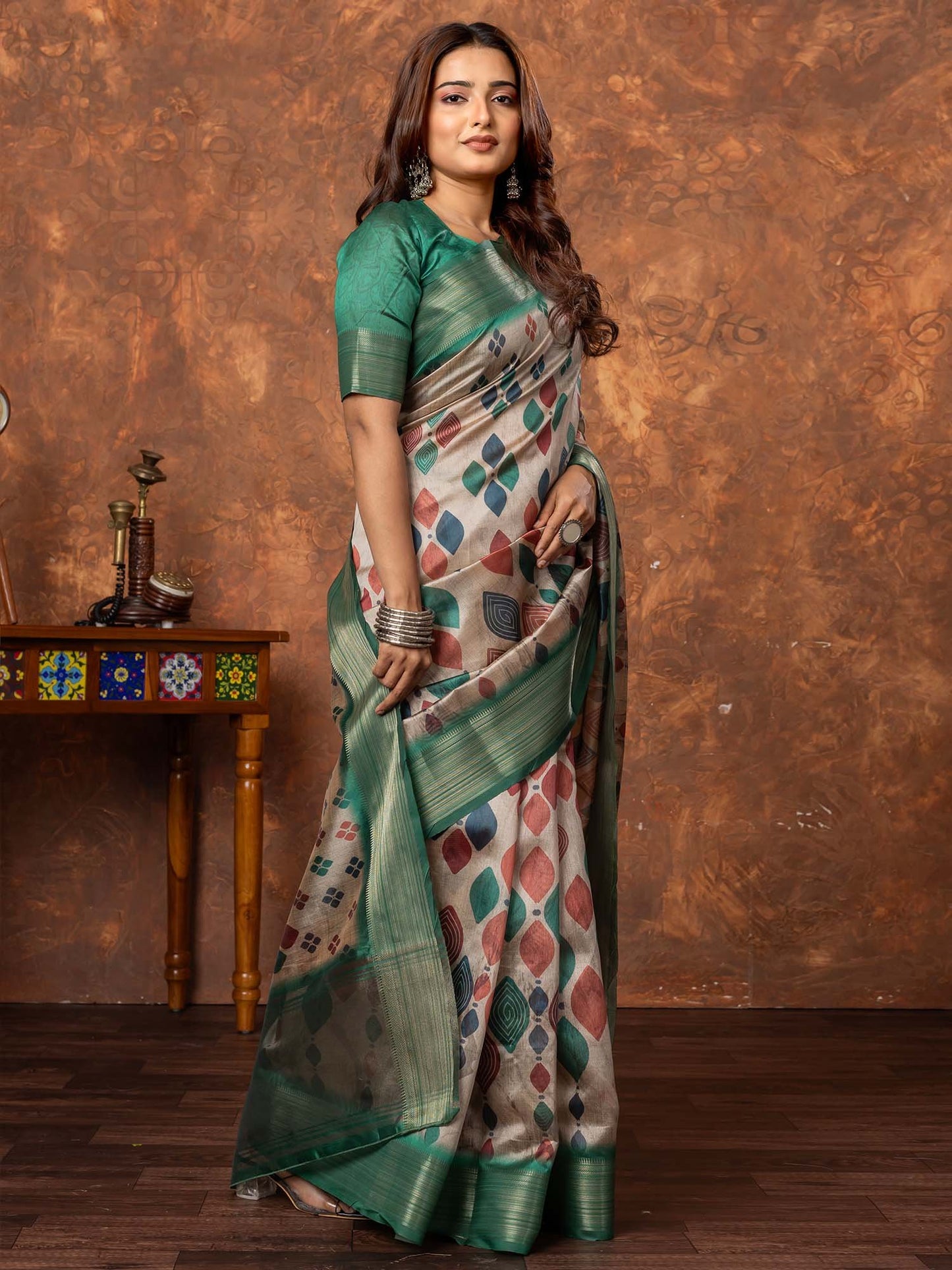 Beige Sungudi Silk Blend Printed Saree