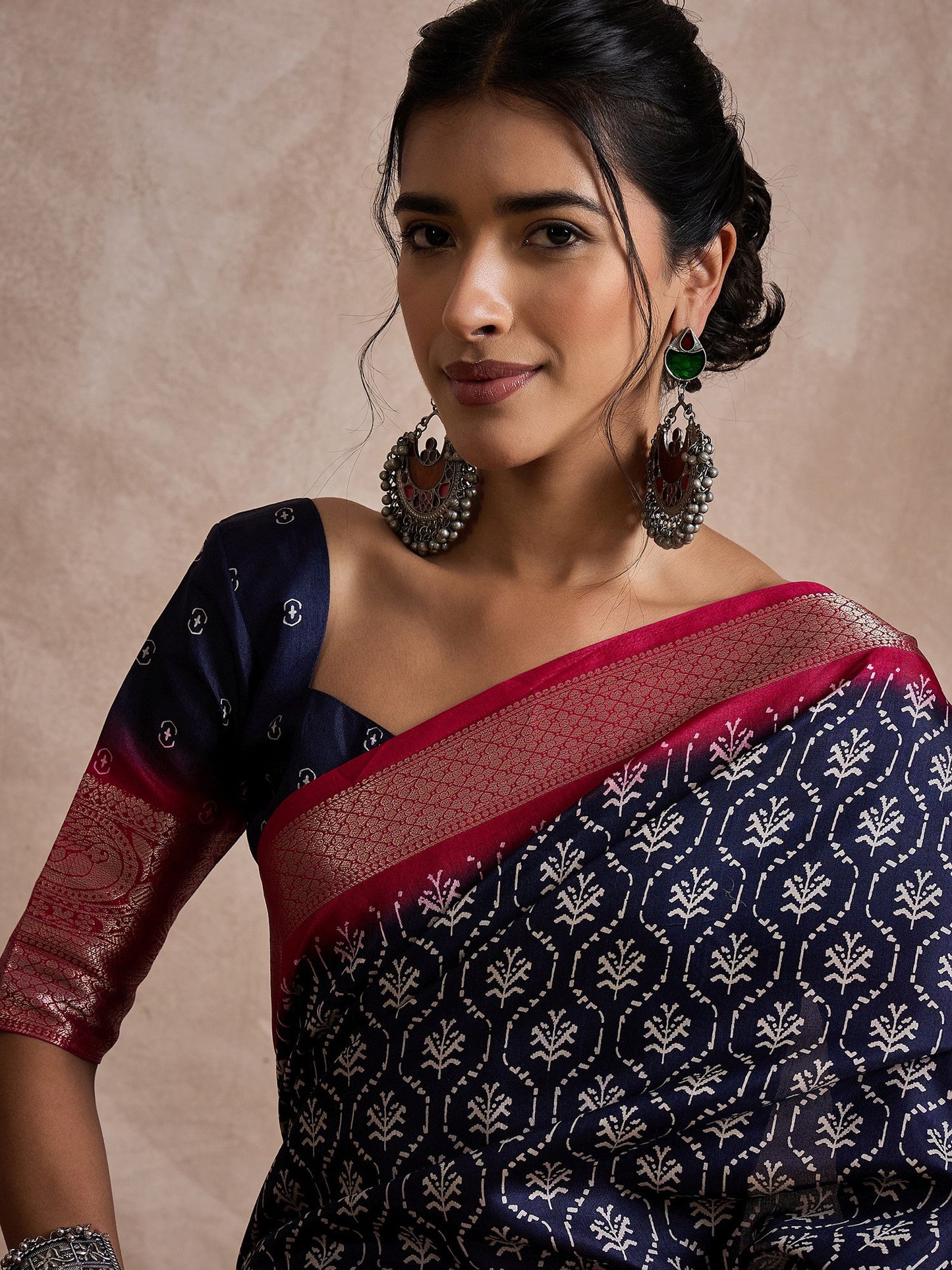 Navy Sungudi Dola Silk Printed Saree