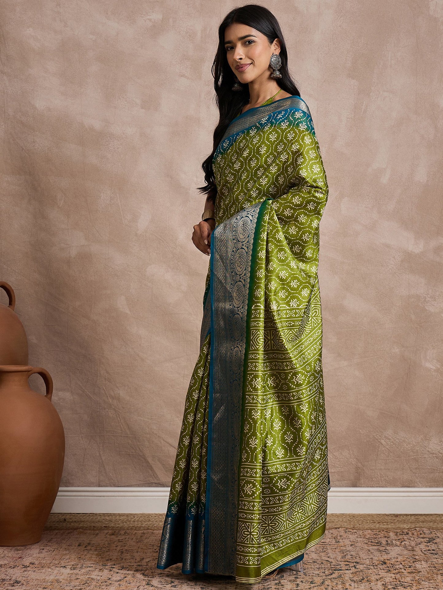 Light Sungudi Dola Silk Printed Saree