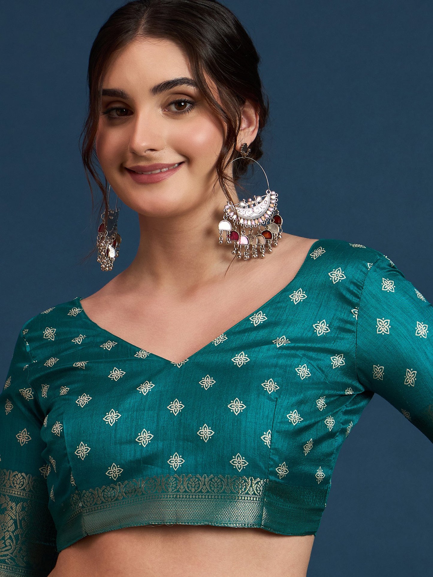 Light Sungudi Silk Blend Printed Saree