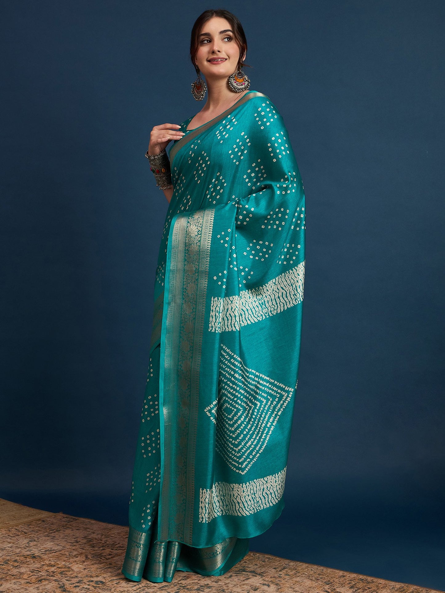 Blue Sungudi Silk Blend Printed Saree