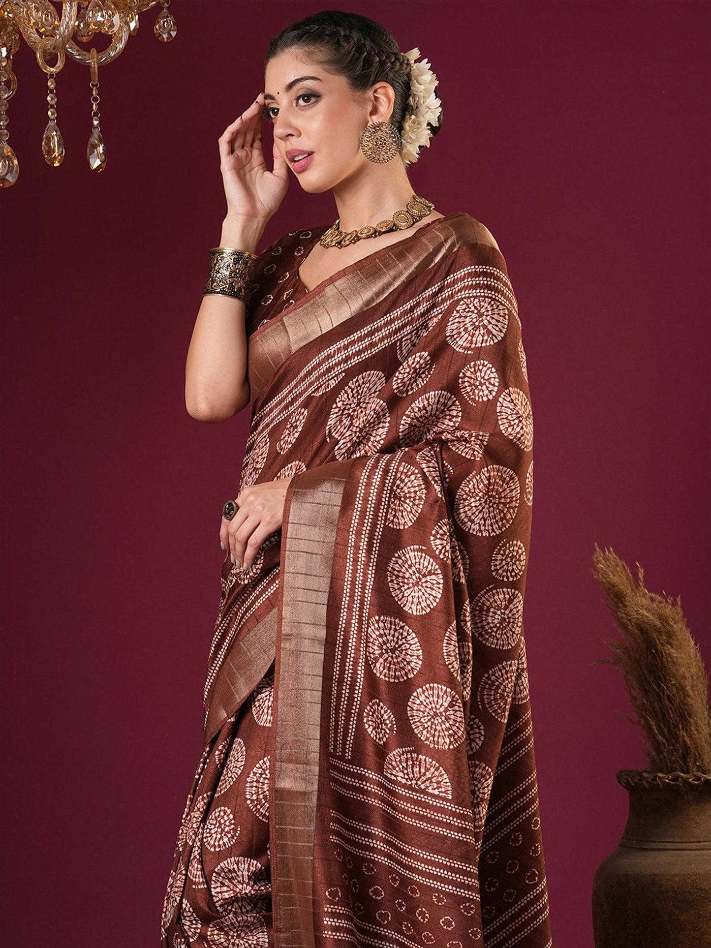 Brown Sungudi Silk Blend Printed Saree