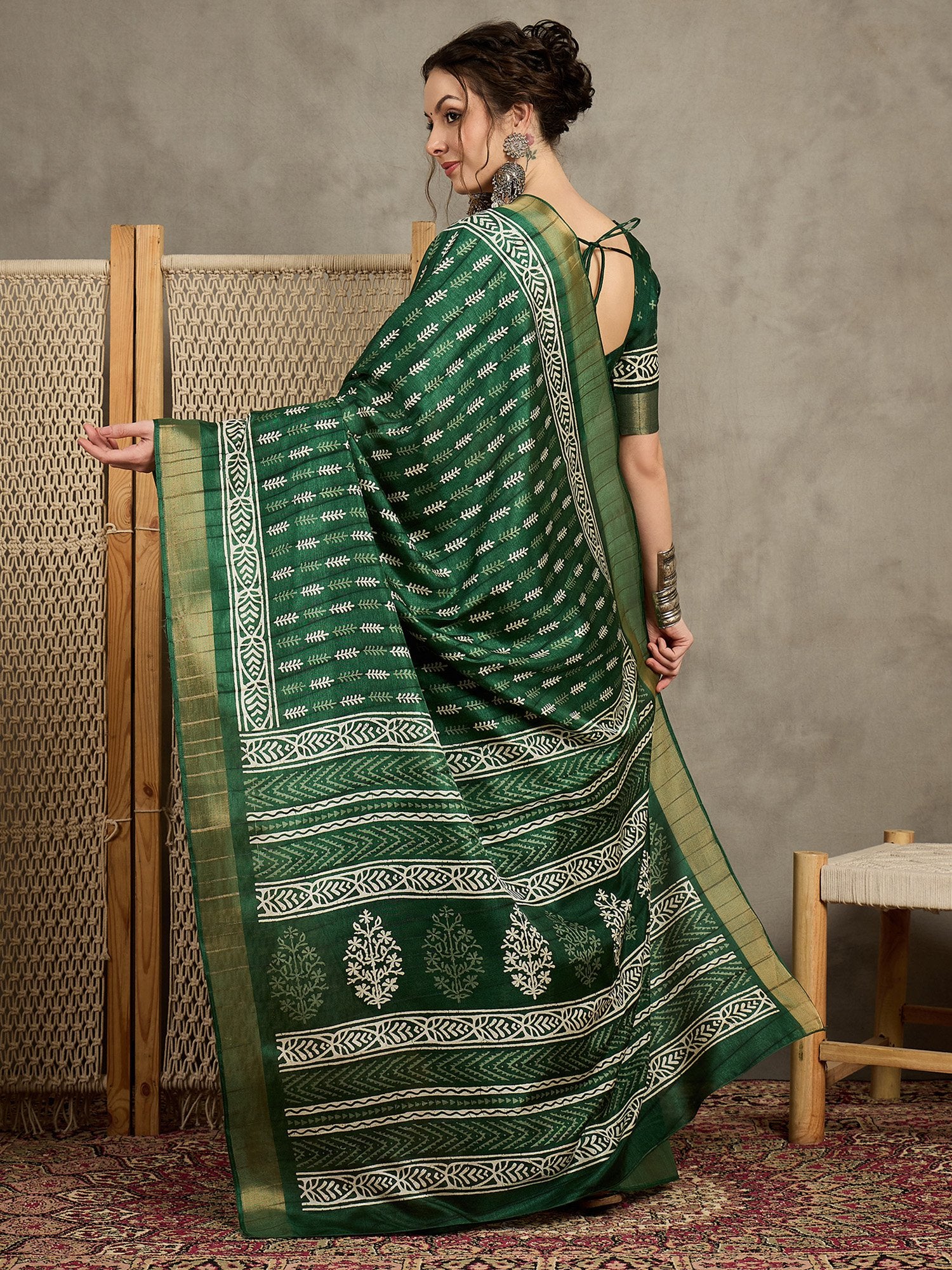 partywear designer saree for festive occasions
