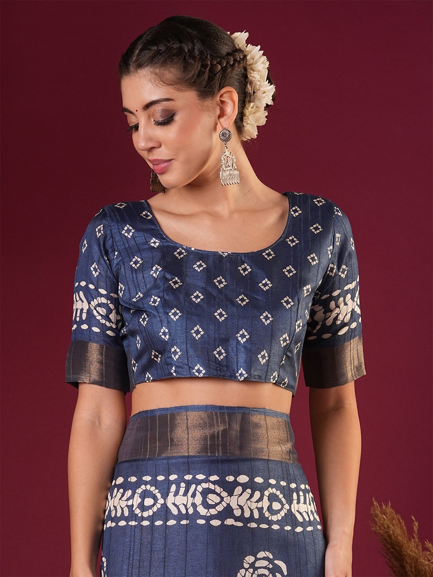 Navy Sungudi Silk Blend Printed Saree