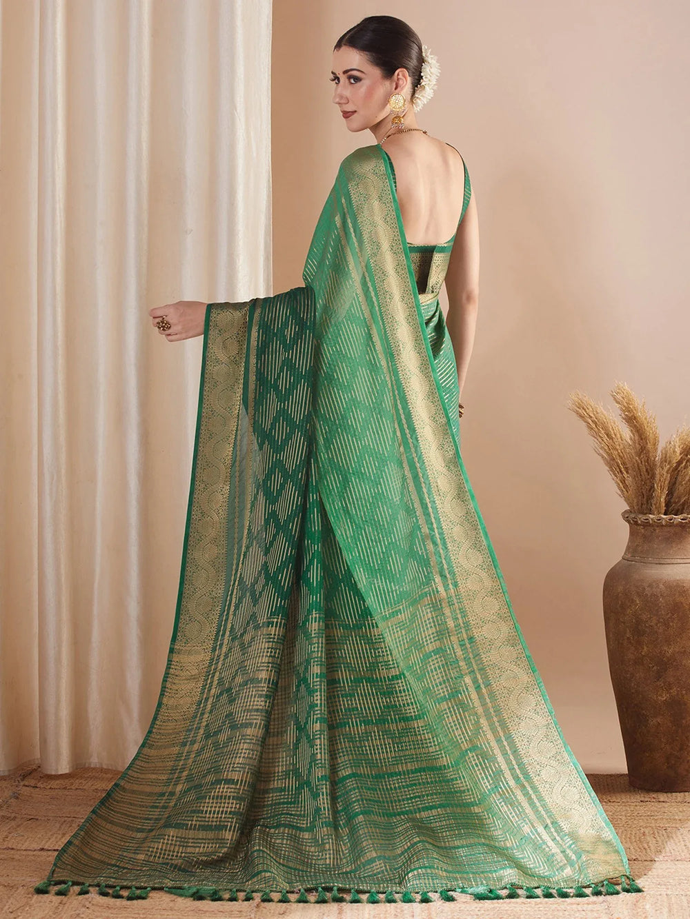 Green Banarasi Pure Georgette Woven Saree - The Dori Store
