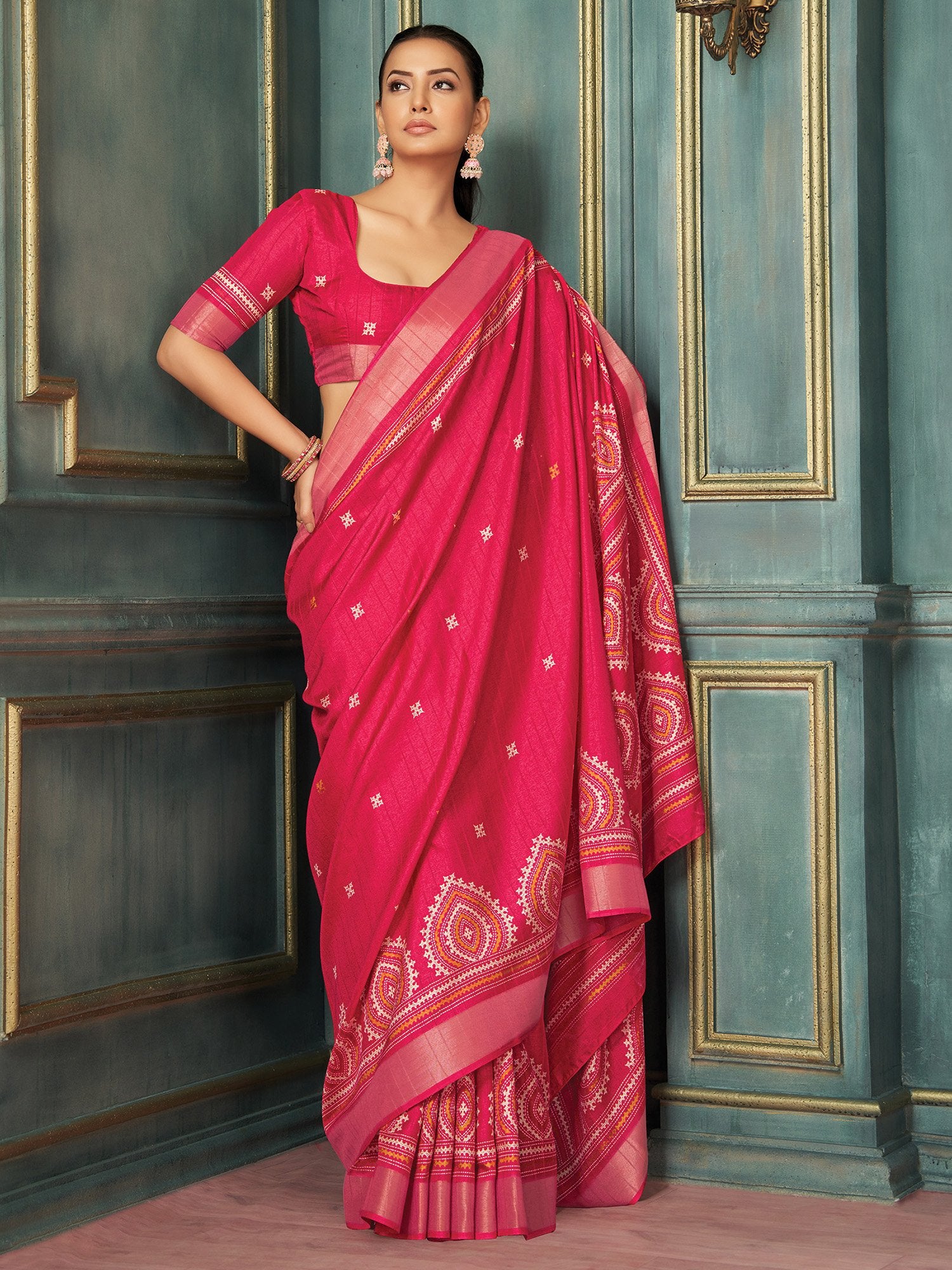 Pink Pink Block Print Silk Blend Printed Saree
