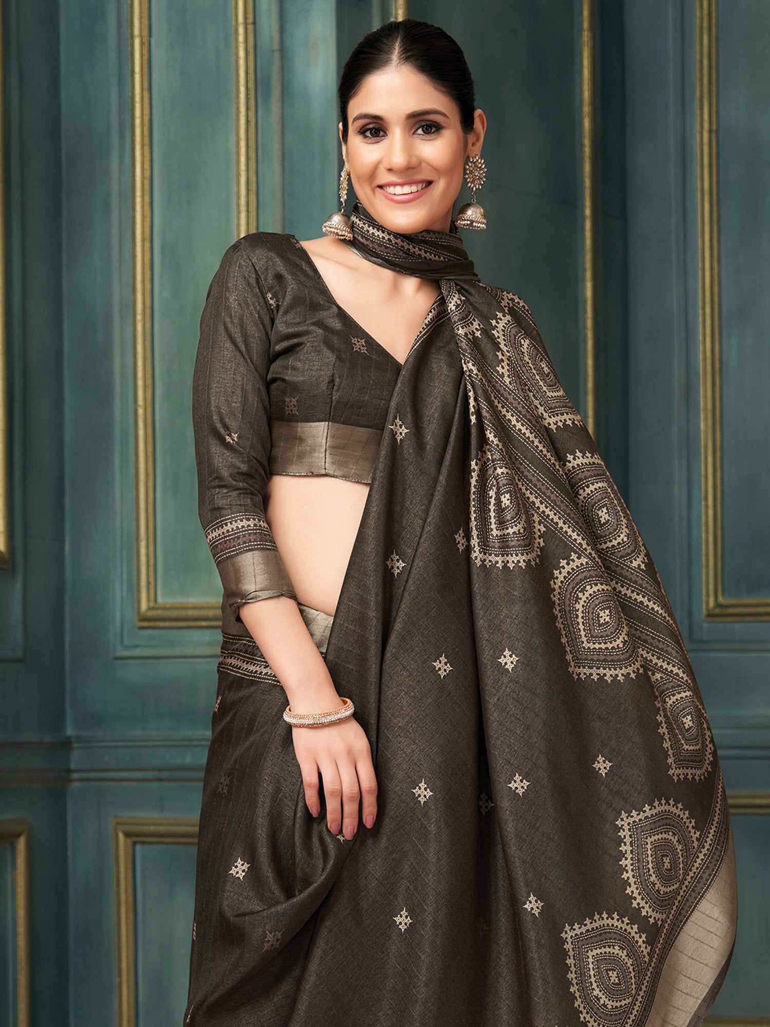 partywear designer saree for festive occasions