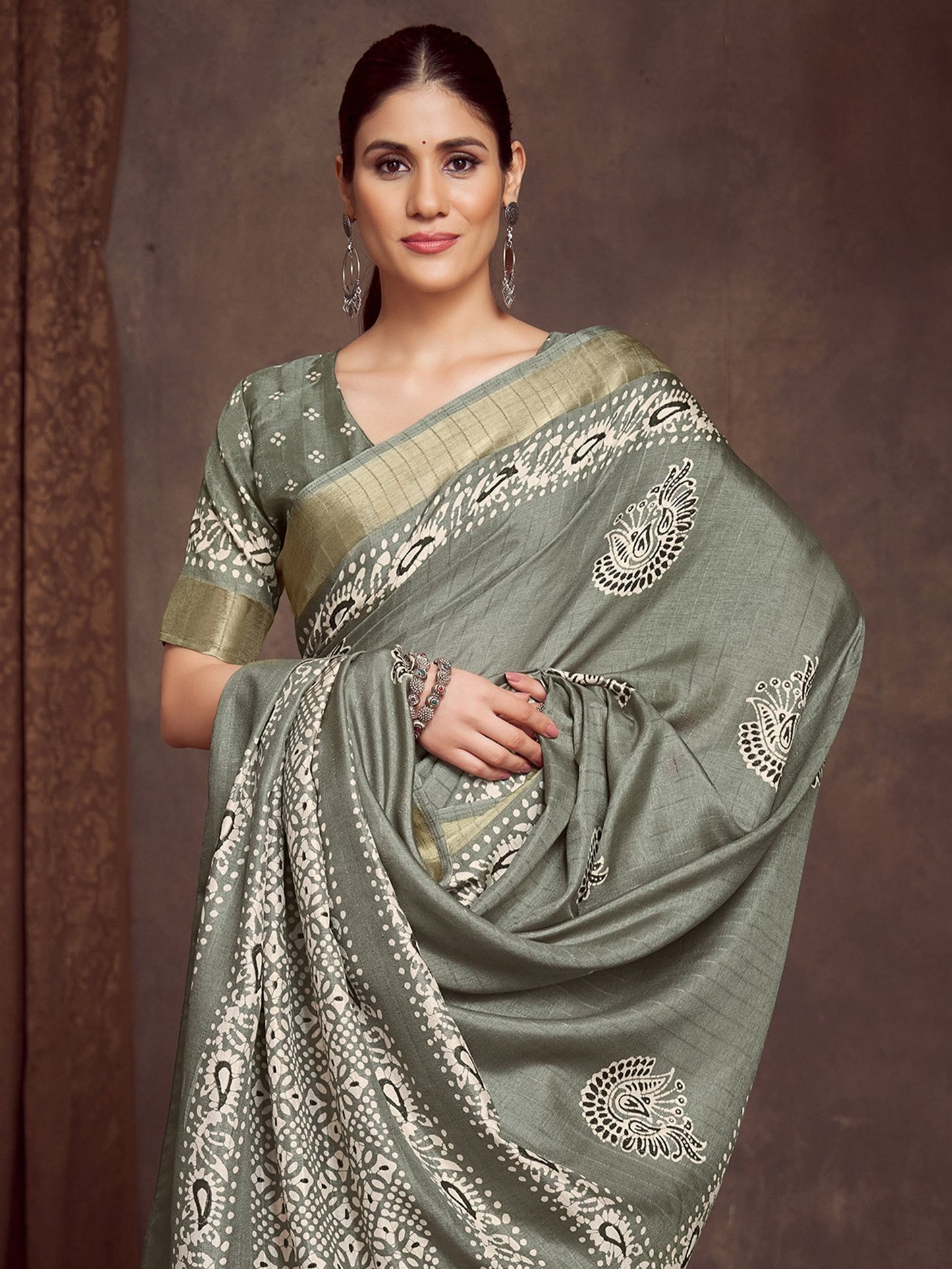 partywear designer saree for festive occasions
