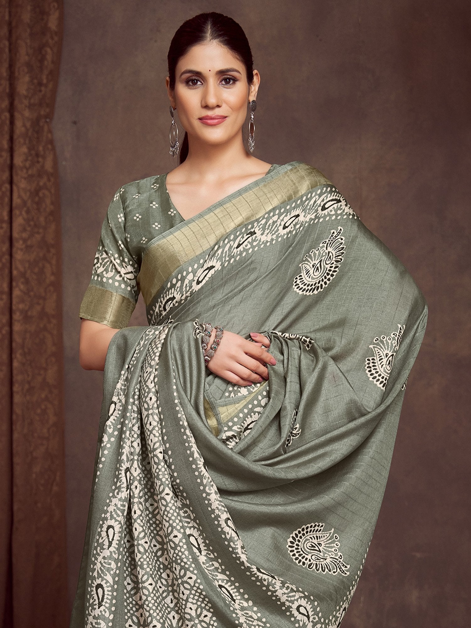 partywear designer saree for festive occasions