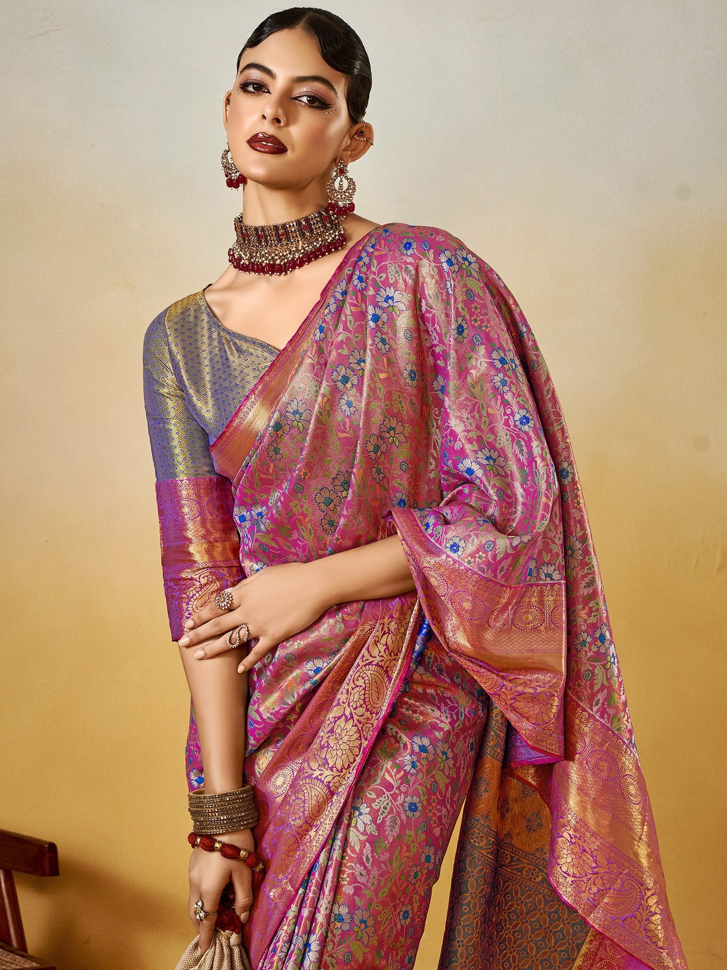 Mauve Kanjeevaram Silk Blend Woven Saree