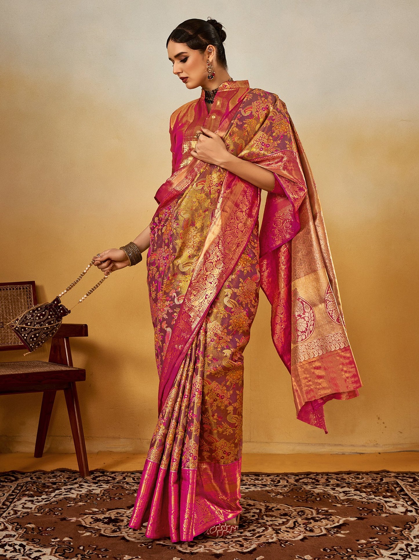Mauve Kanjeevaram Silk Blend Woven Saree
