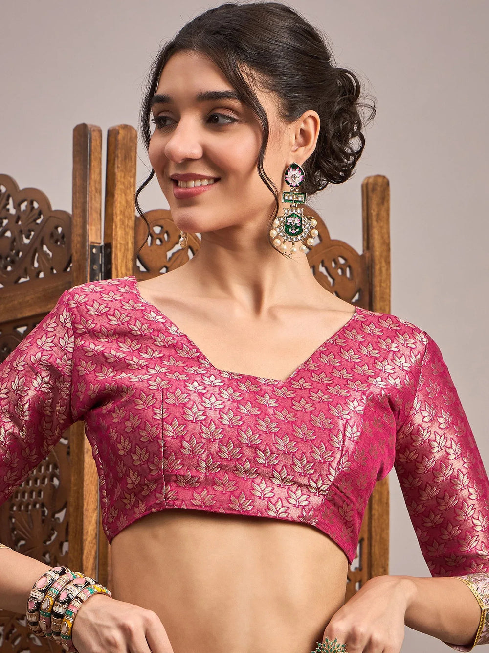 Mauve Banarasi Viscose Silk Woven Saree - The Dori Store