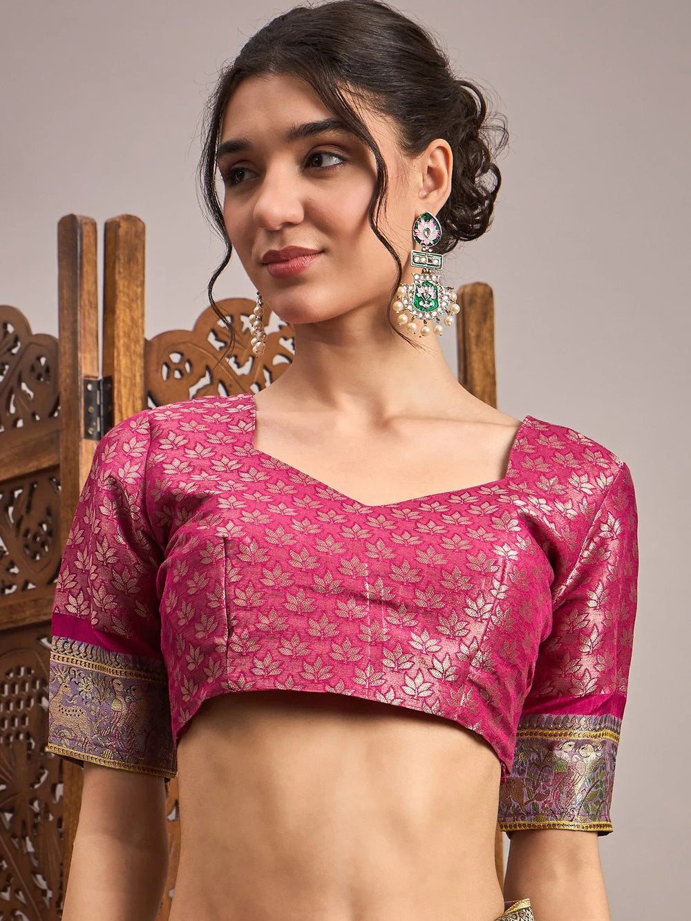 Lavendar Banarasi Viscose Silk Woven Saree - The Dori Store