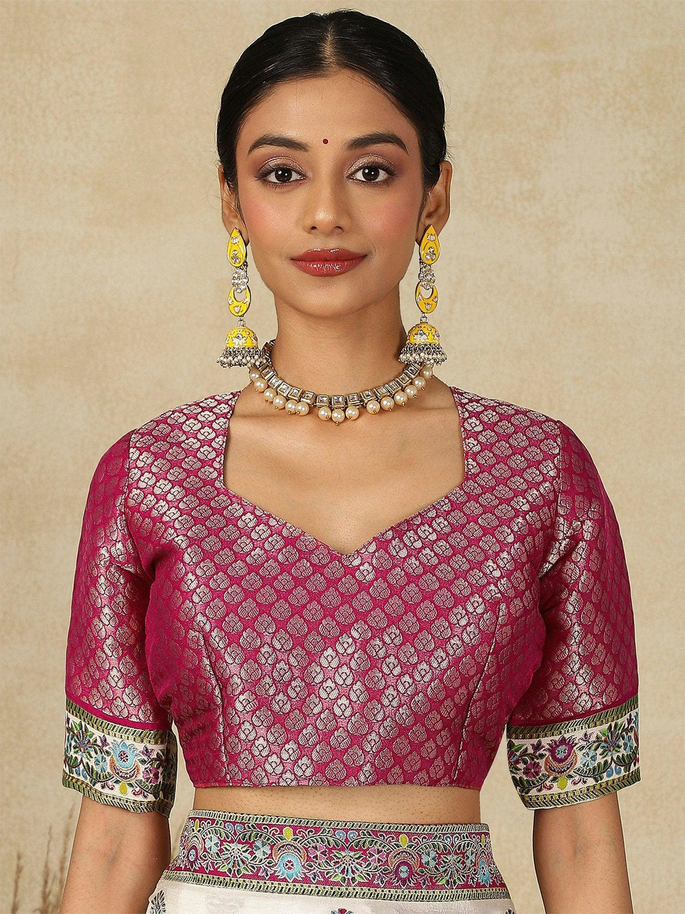 Off White Patola Viscose Silk Woven Saree - The Dori Store