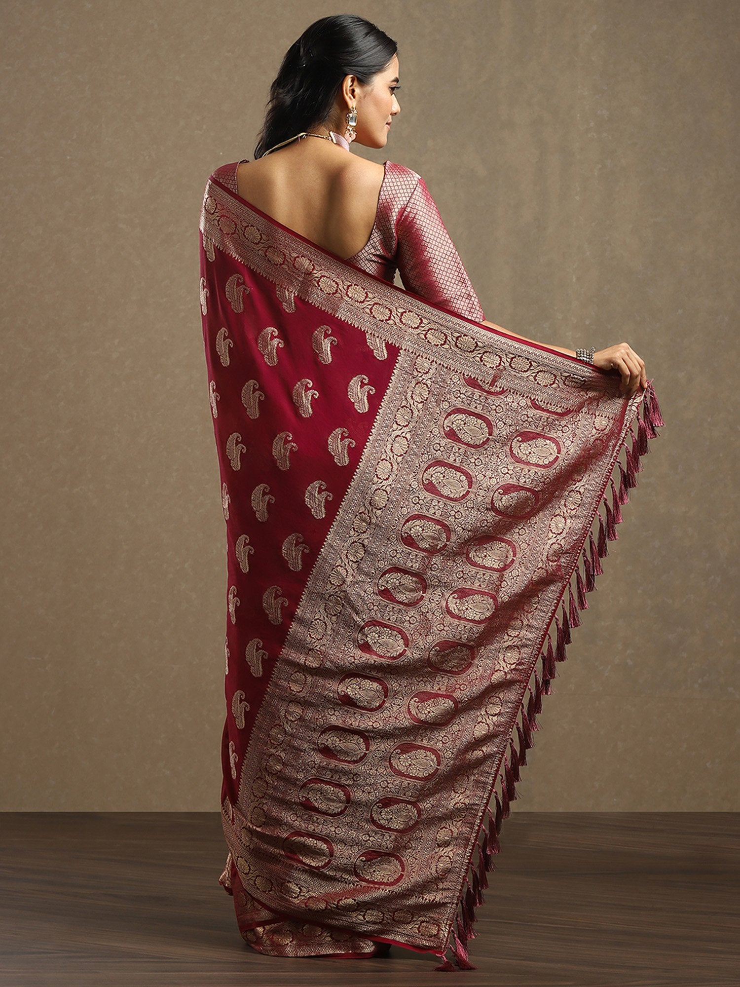 partywear designer saree for festive occasions