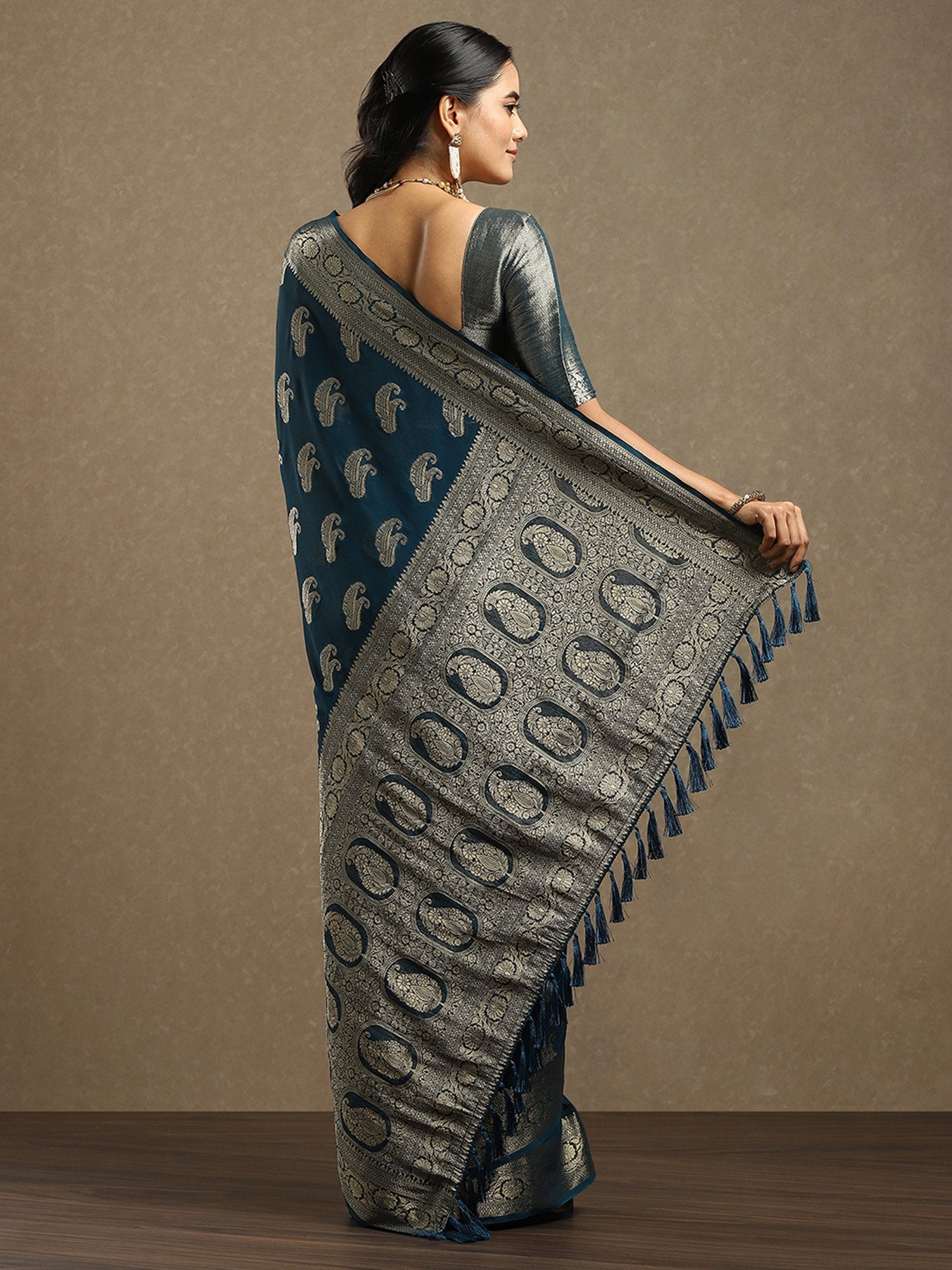 partywear designer saree for festive occasions