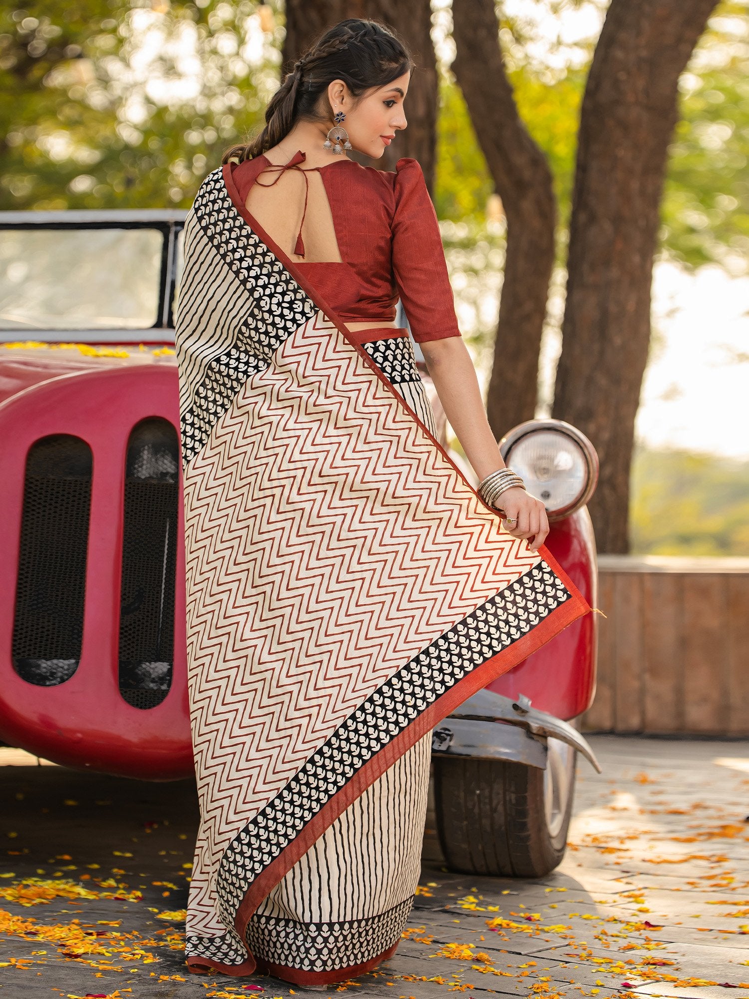 partywear designer saree for festive occasions