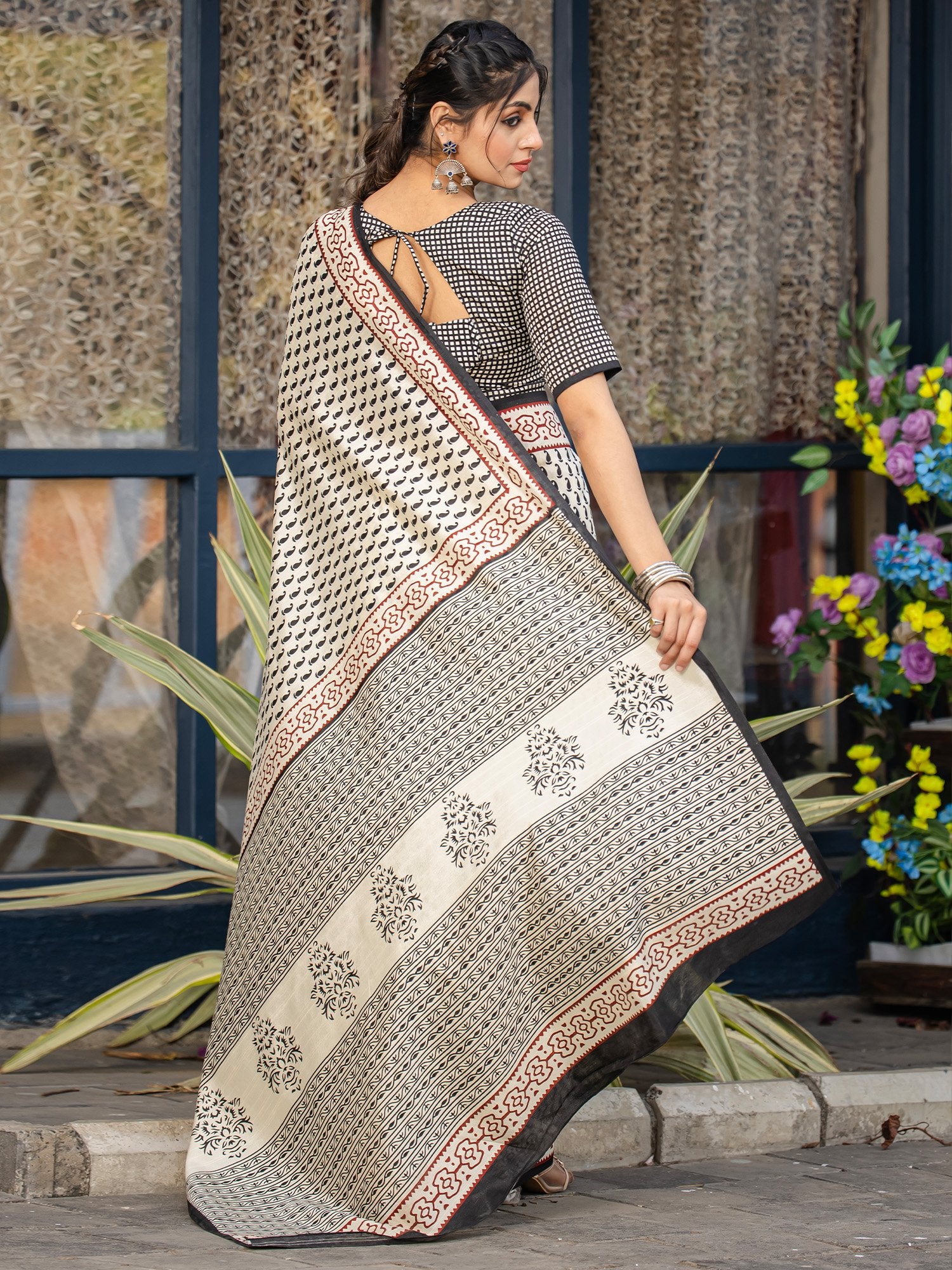 partywear designer saree for festive occasions