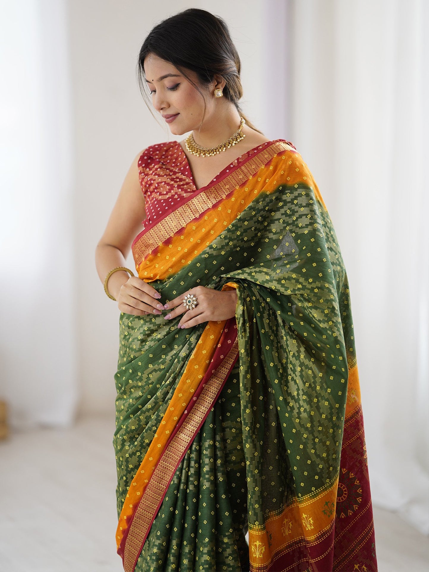 Green Bandhani Cotton Printed Saree