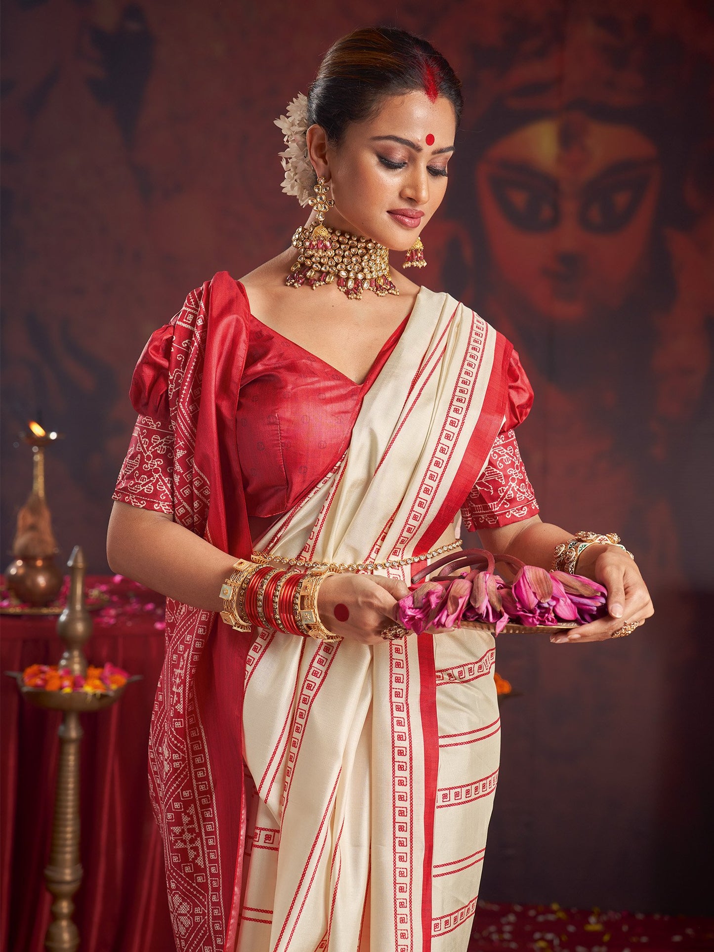 Off Garad Silk Blend Printed Saree