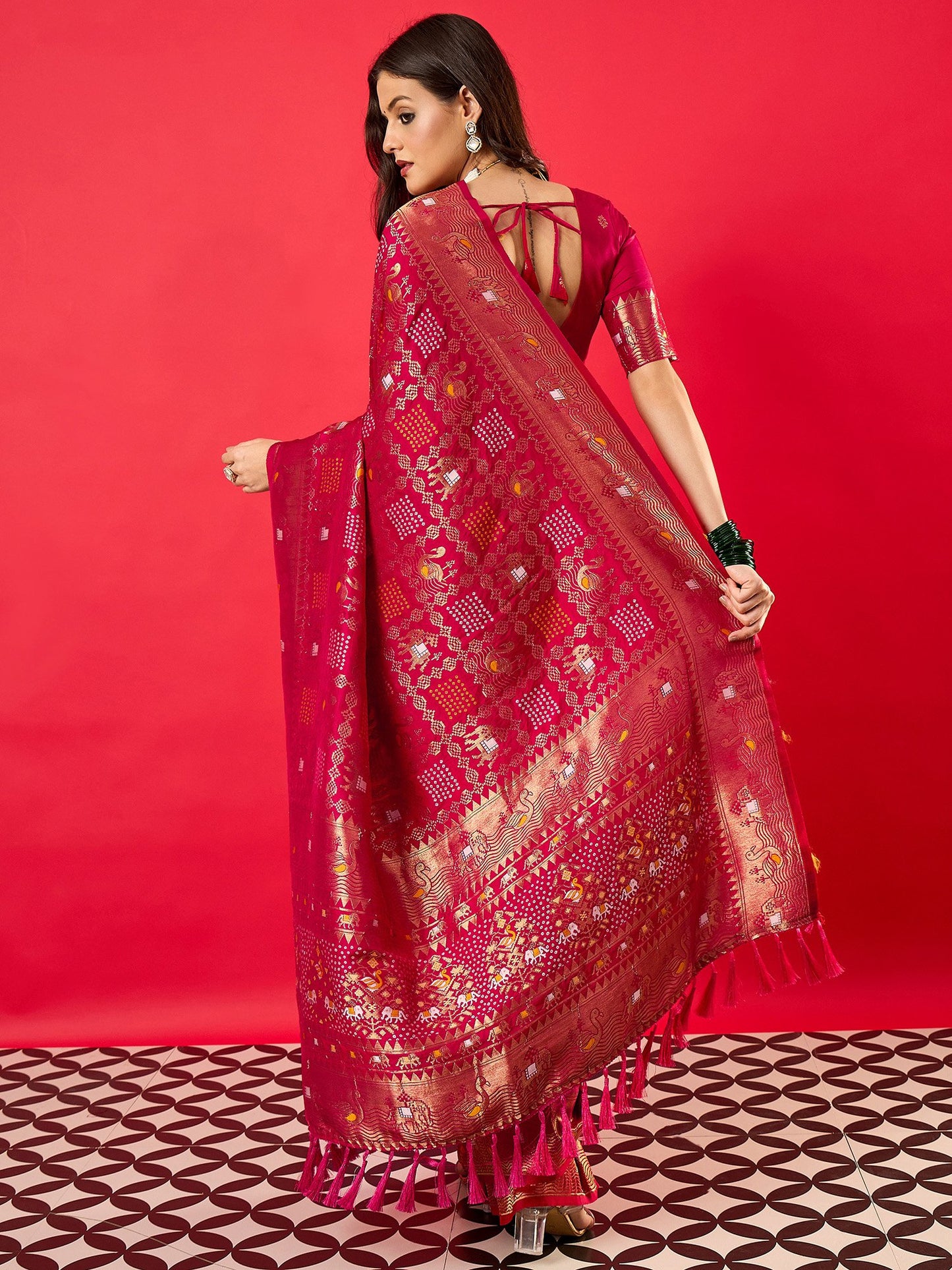 Pink Bandhani Dola Silk Woven Saree