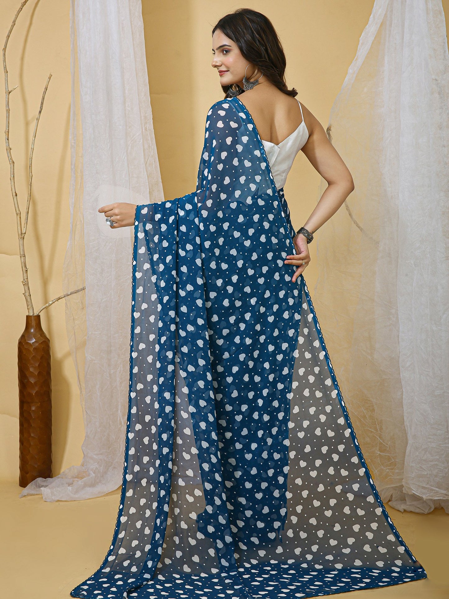partywear designer saree for festive occasions