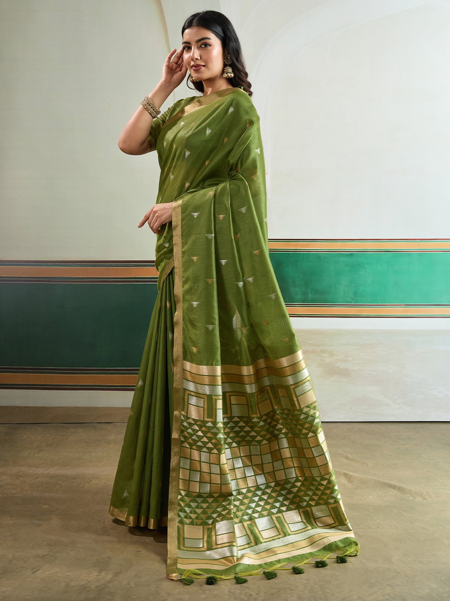 partywear designer saree for festive occasions
