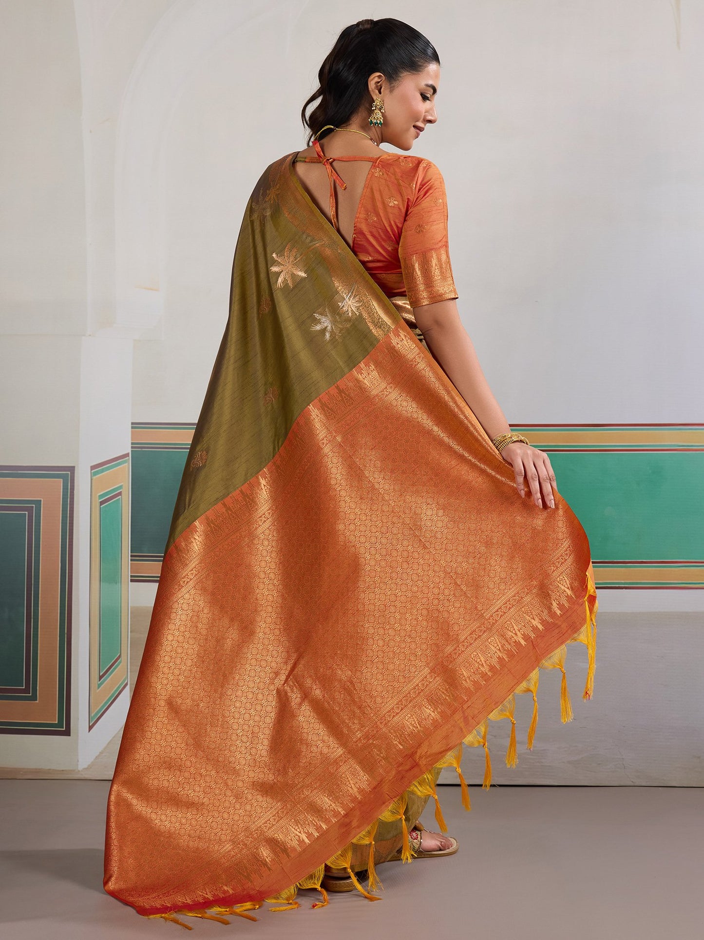 Light Banarasi Tussar Silk Woven Saree